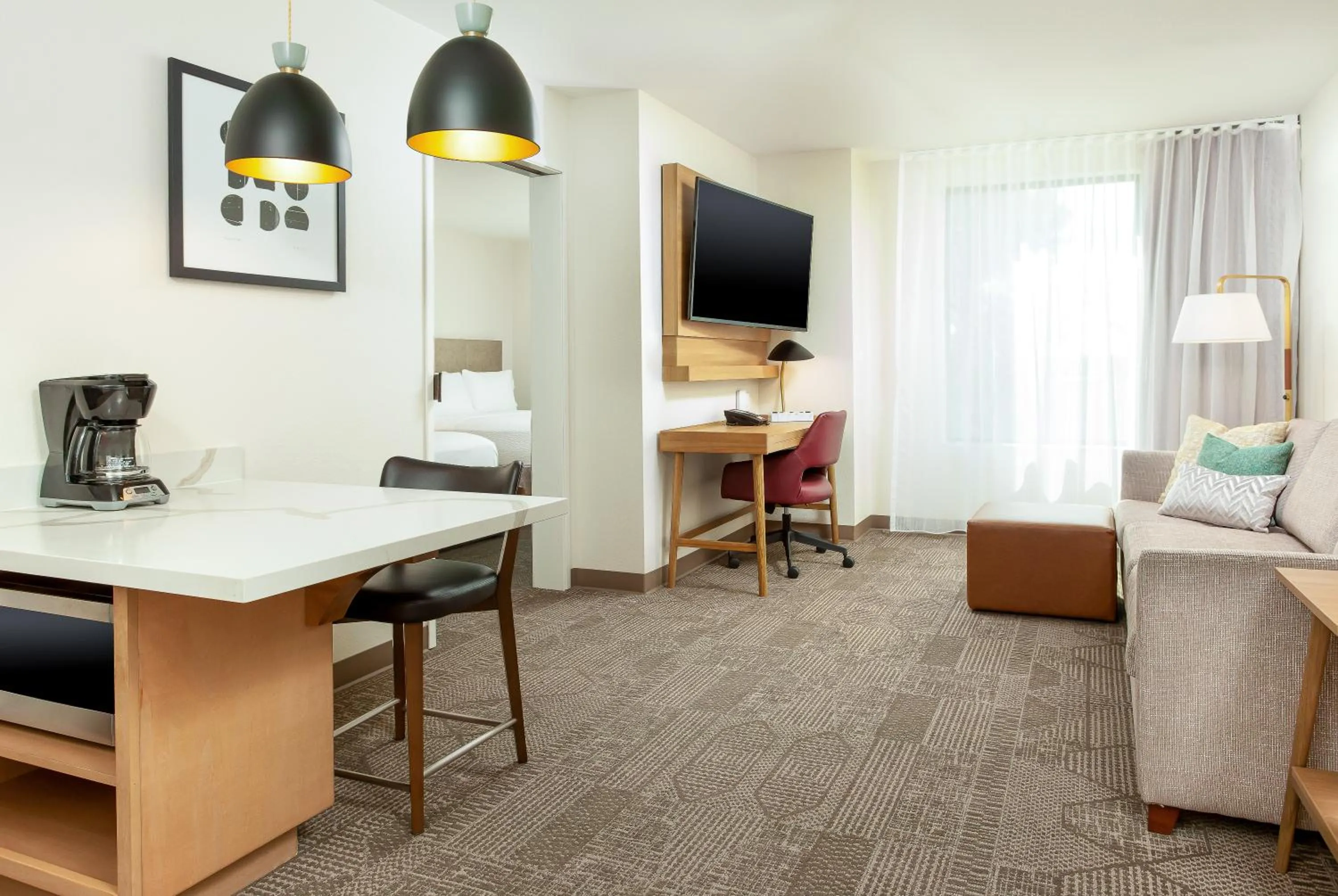 TV and multimedia in Staybridge Suites - San Bernardino - Loma Linda