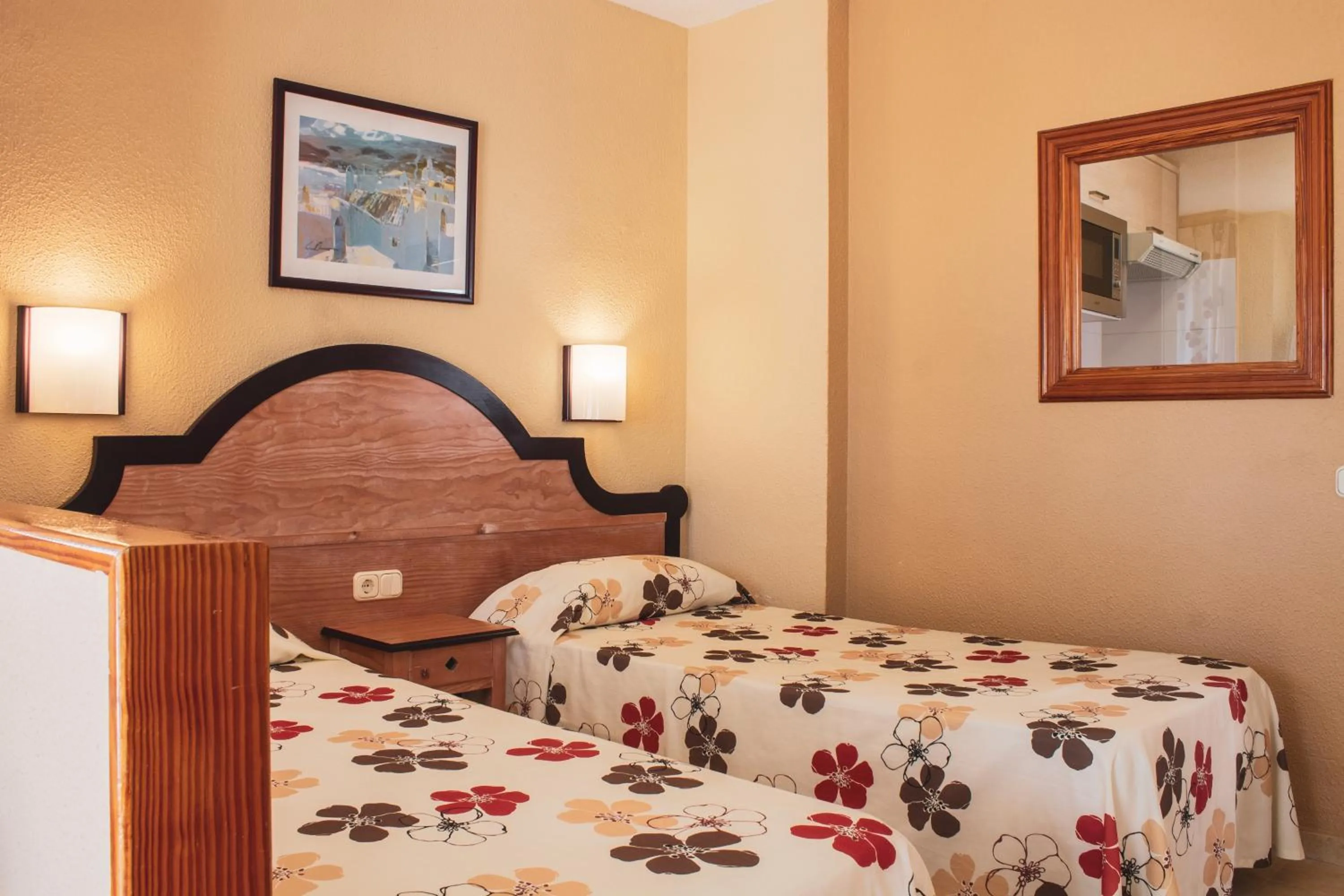 Bed in Apartamentos El Beril Costa Adeje