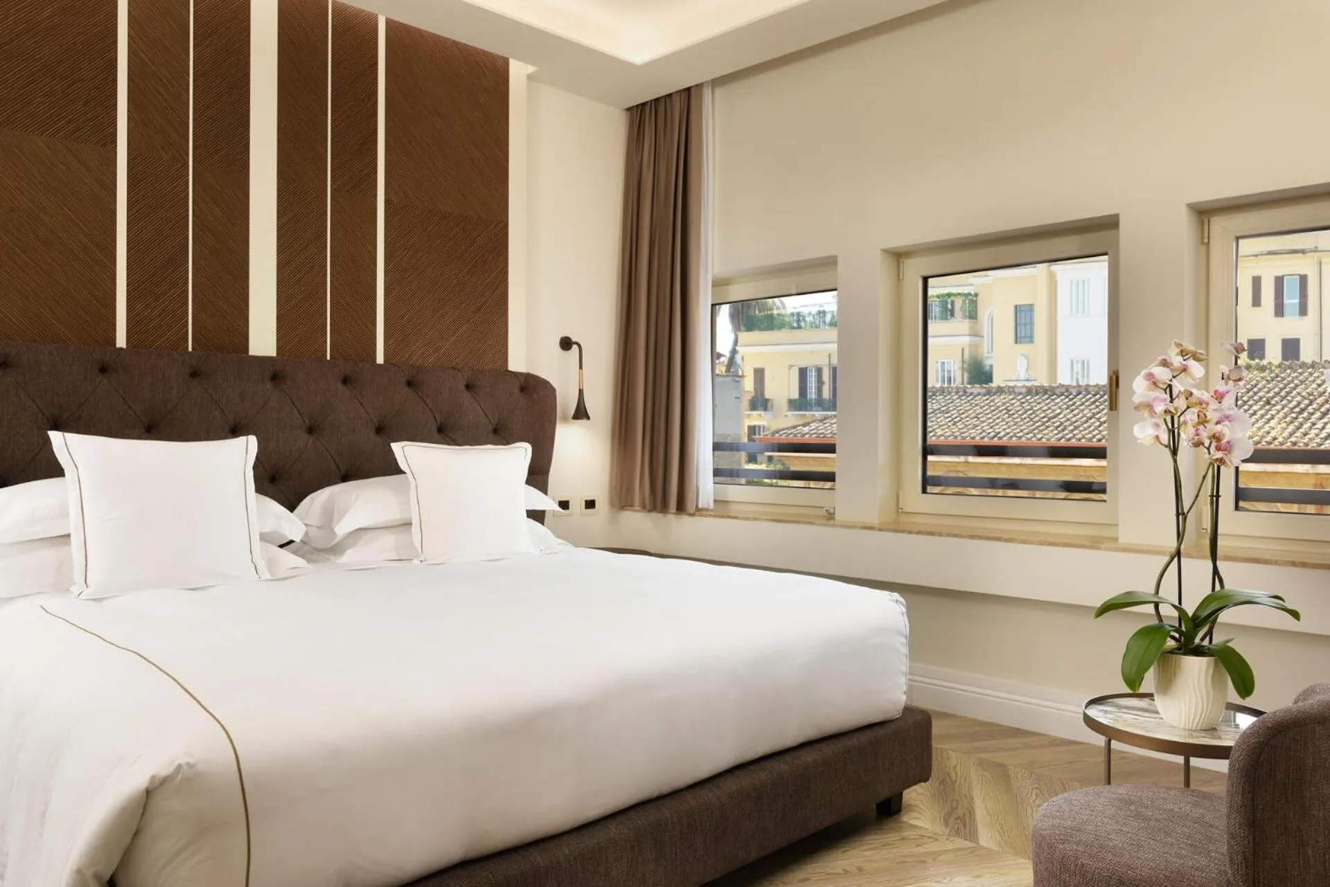 Bed in FH55 Grand Hotel Palatino