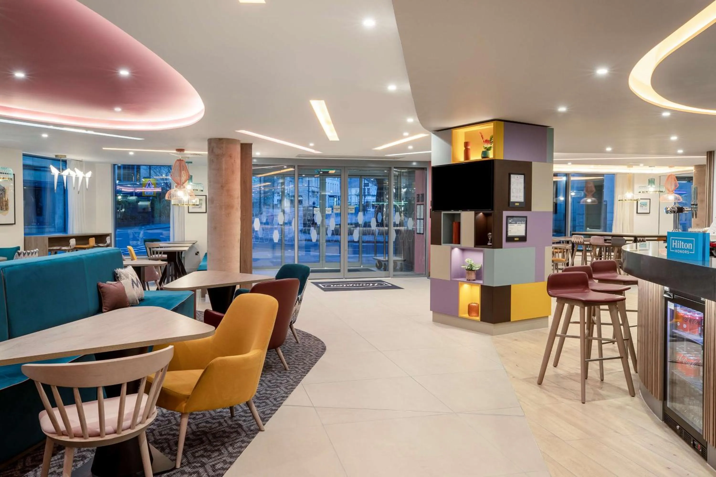 Lobby or reception in Hampton By Hilton Bath City