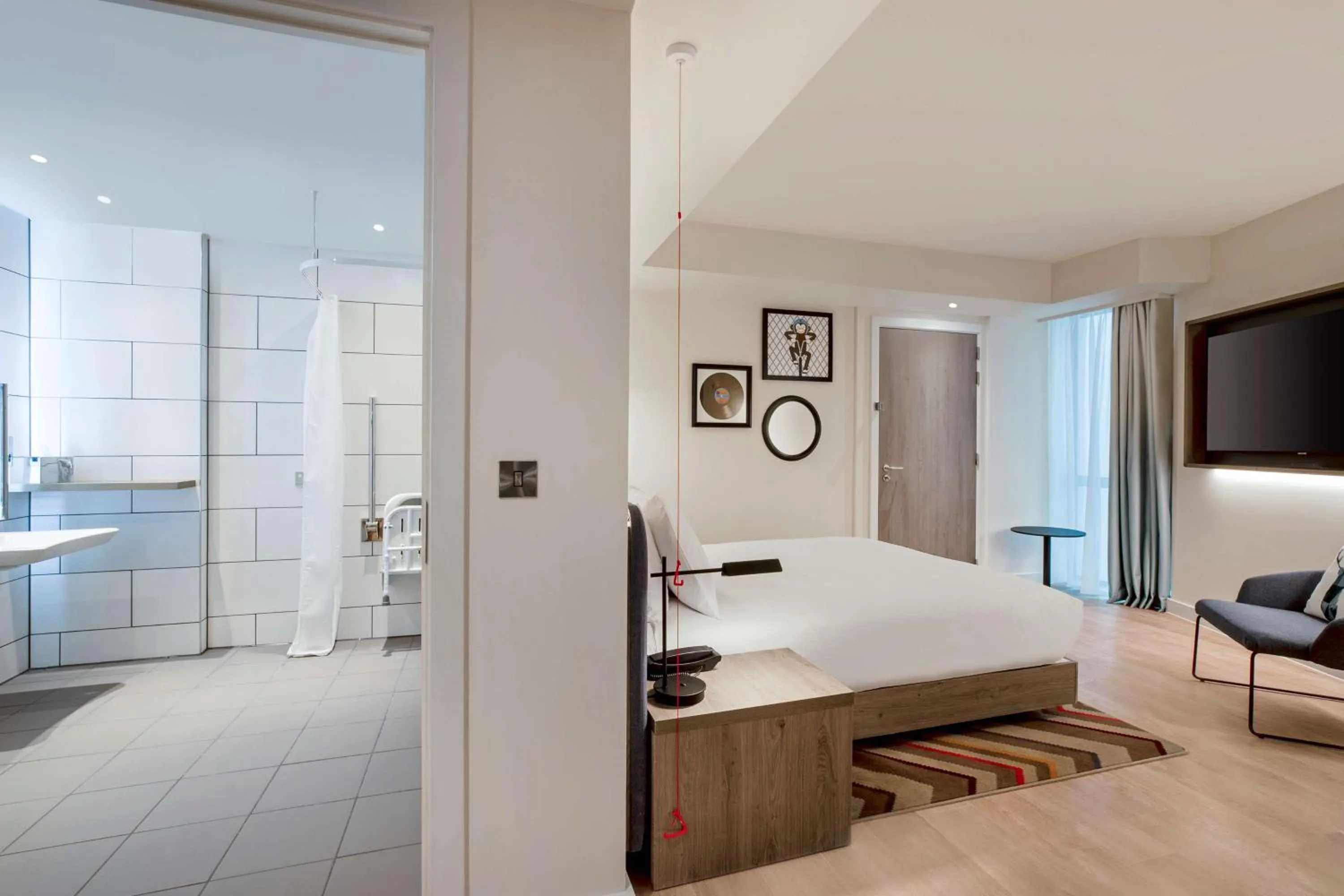 Bed in Hampton By Hilton Bath City