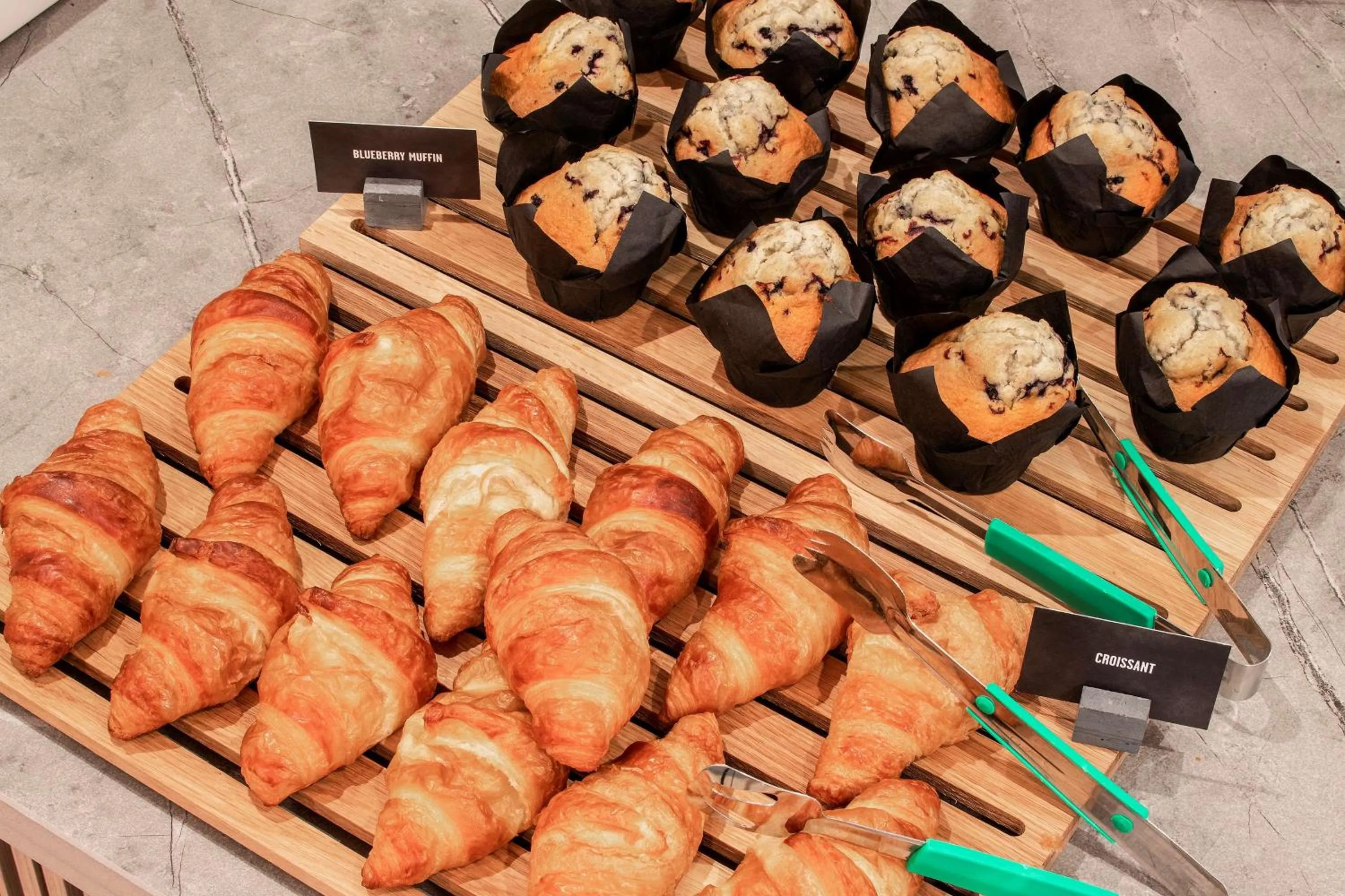 Breakfast in Hampton By Hilton Bath City