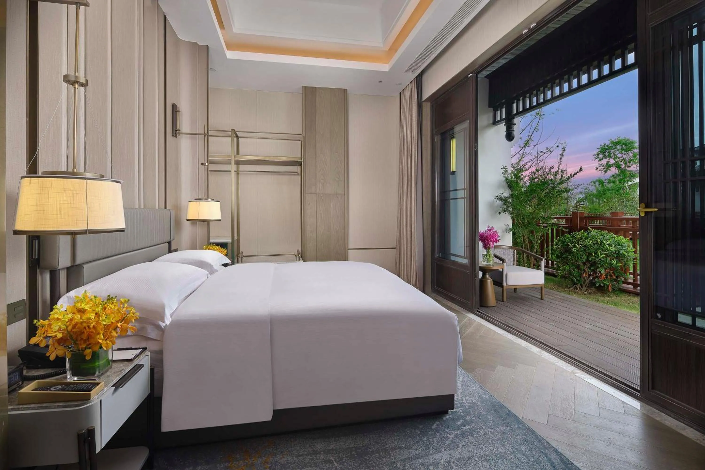 Property building, Bed in Doubletree By Hilton Yancheng Dayangwan