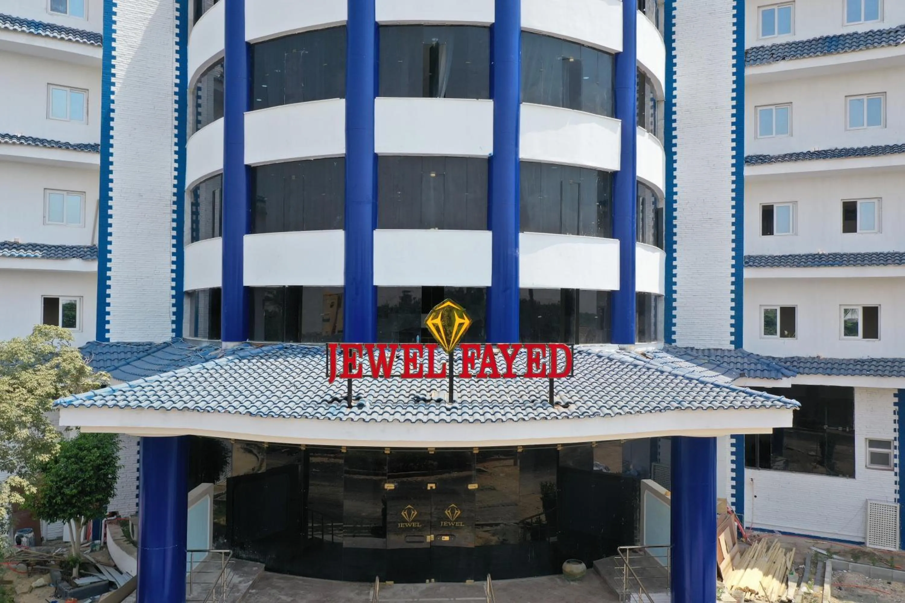 Facade/entrance in Jewel Fayed Hotel