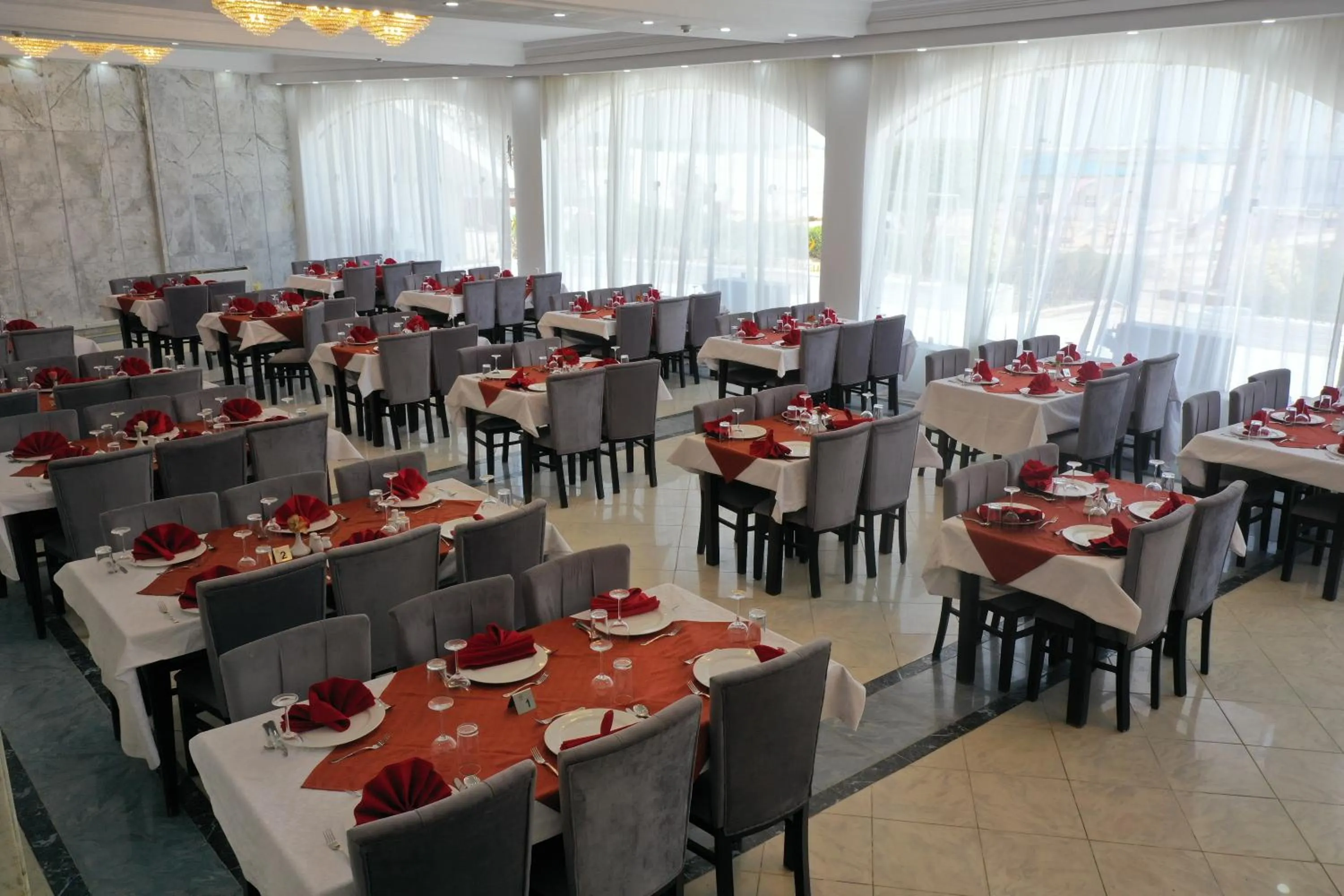 Restaurant/places to eat in Jewel Fayed Hotel