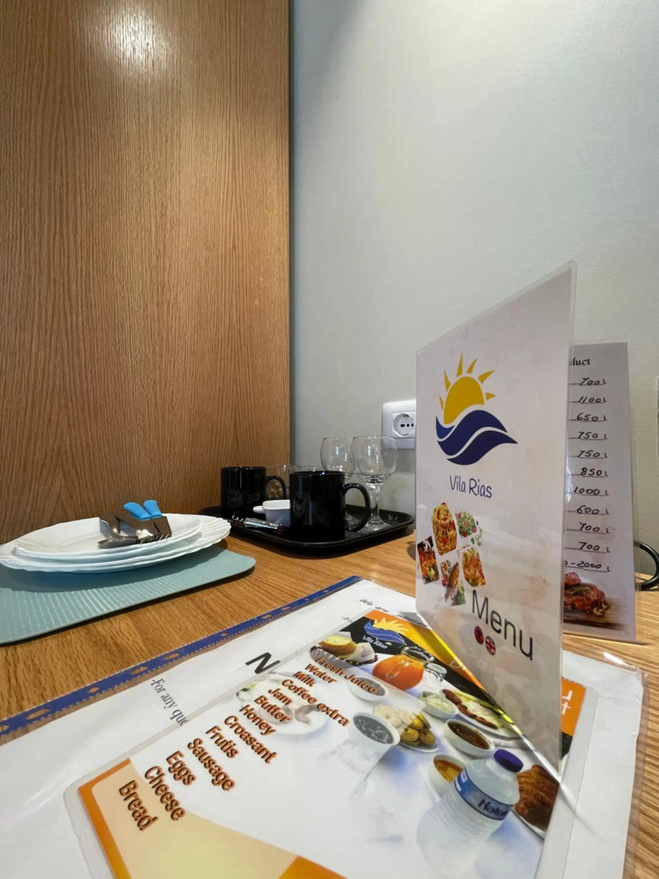 Coffee/tea facilities in Arial Penthouse Suites