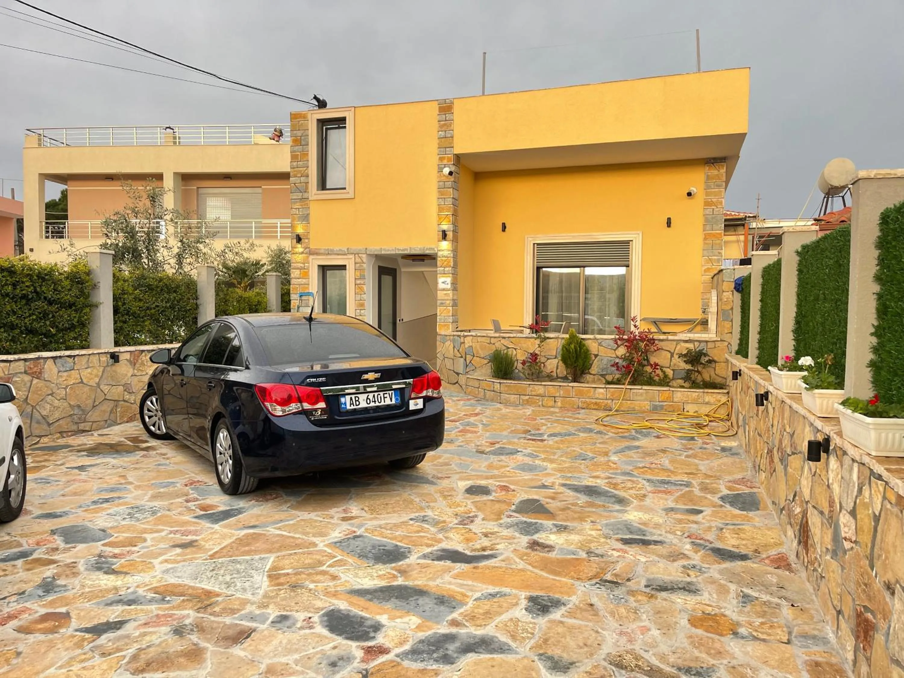 Property building in Arial Penthouse Suites