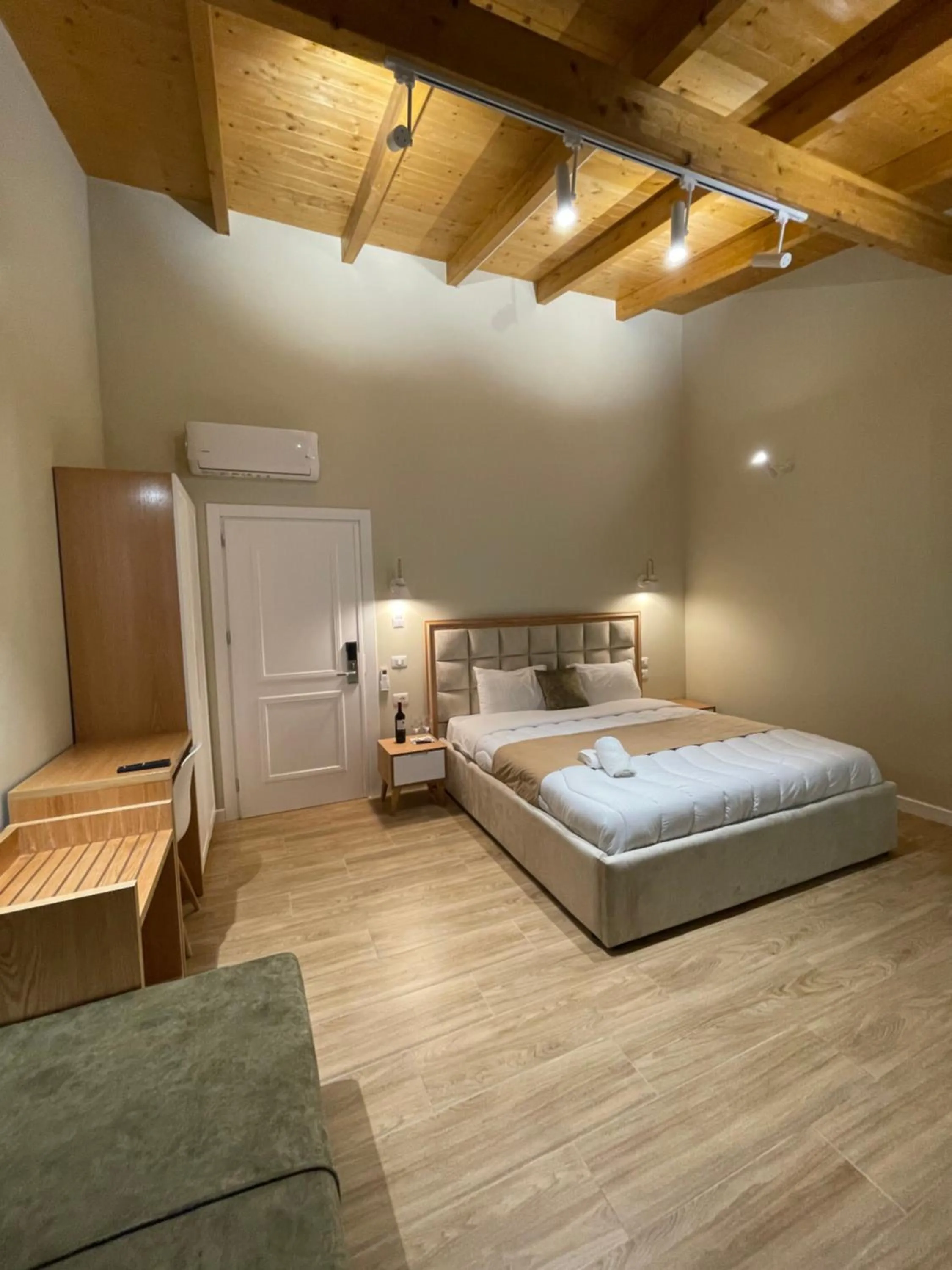 Bed in Arial Penthouse Suites