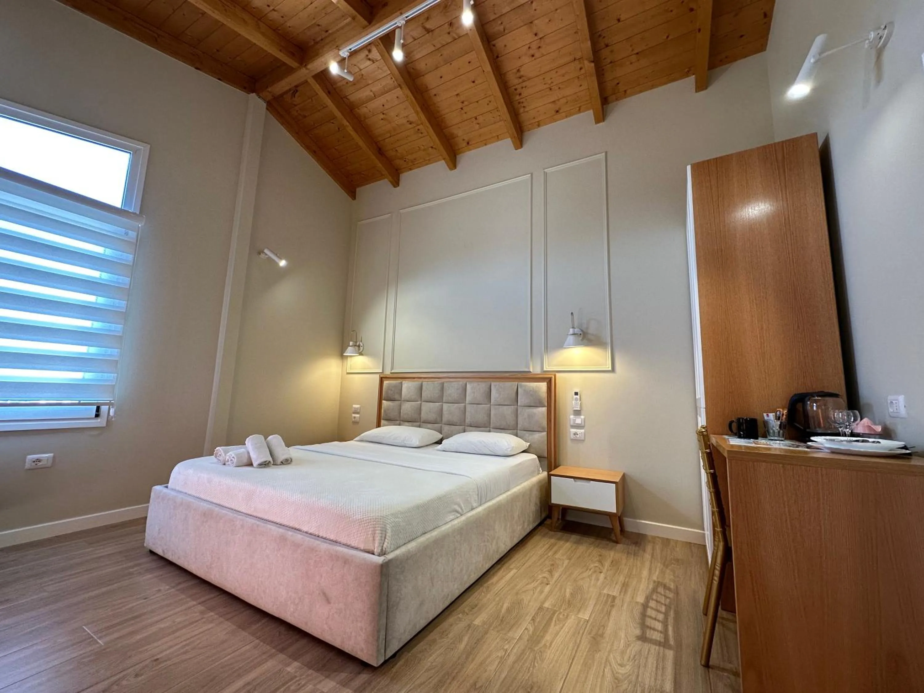 Bed in Arial Penthouse Suites