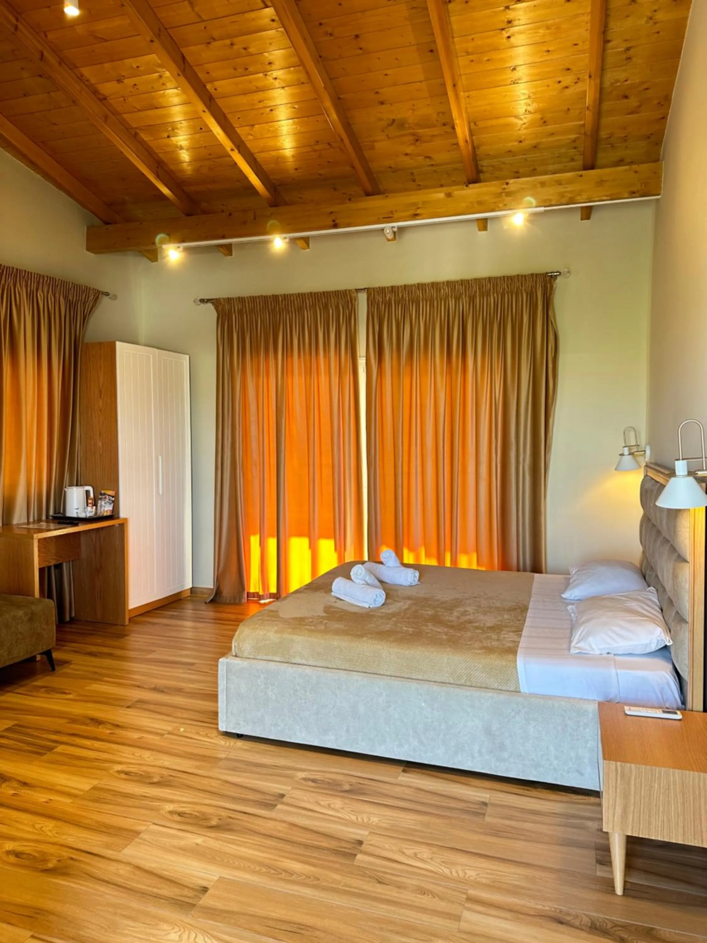 Bed in Arial Penthouse Suites