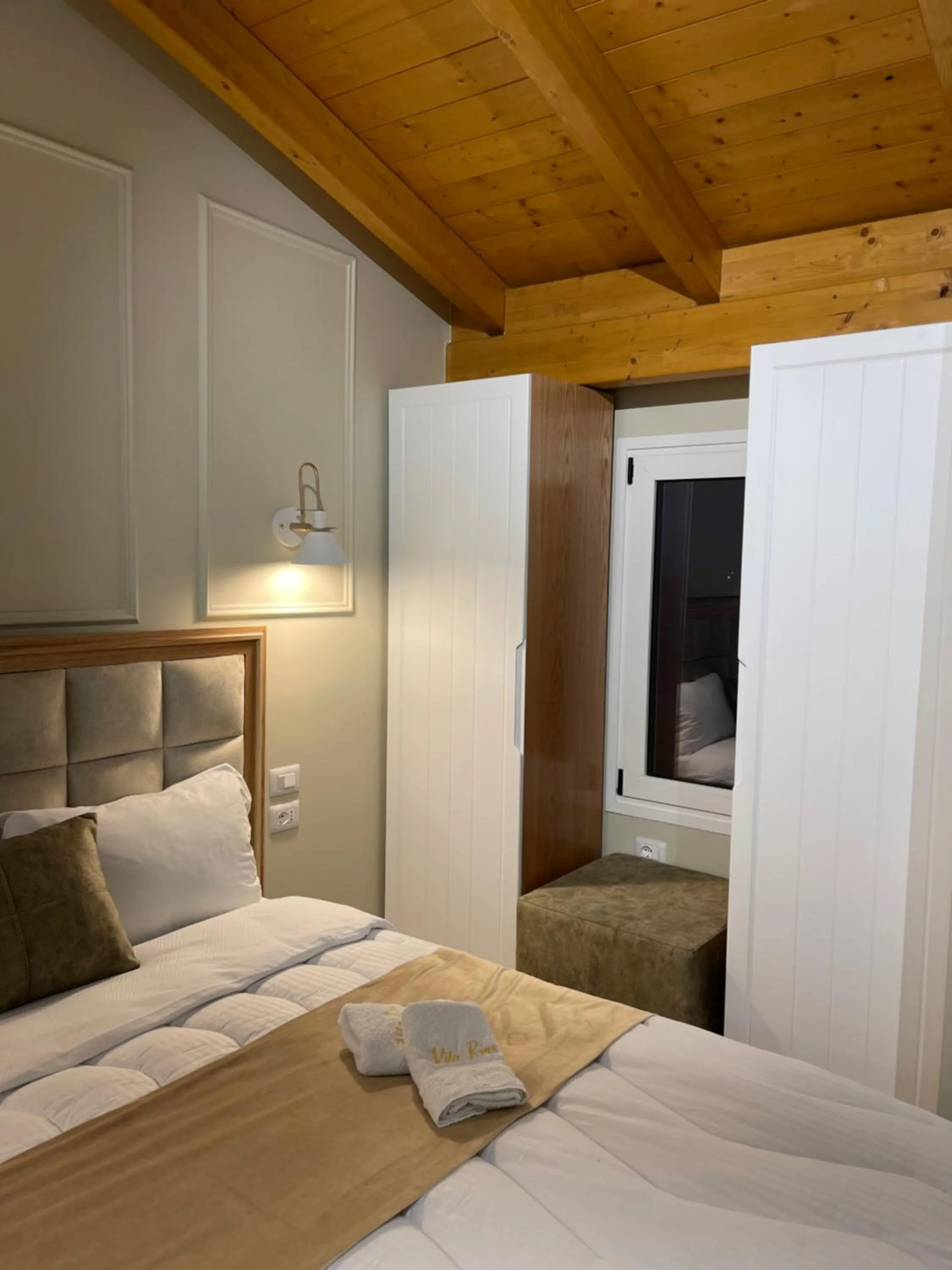 Bed in Arial Penthouse Suites