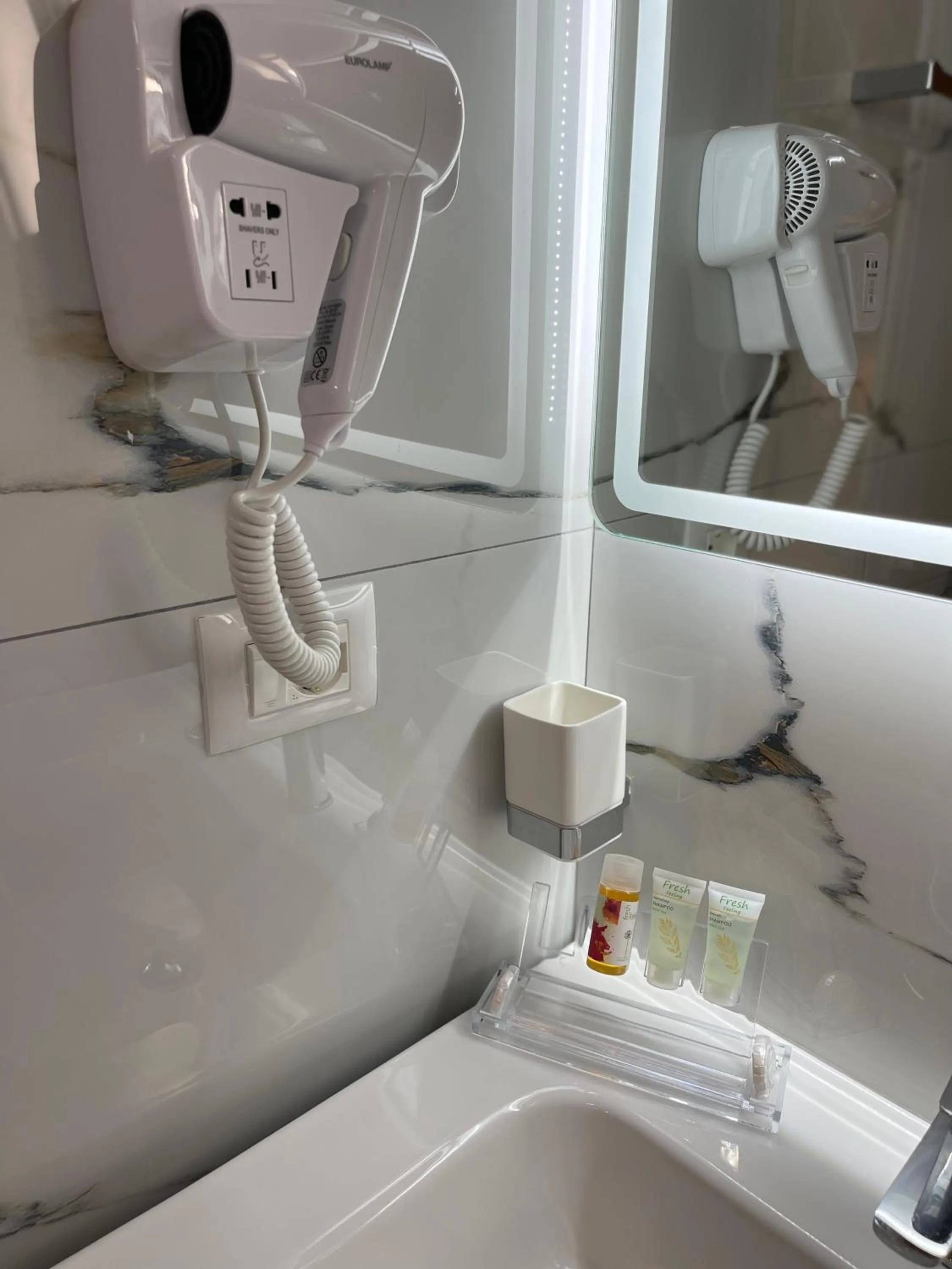 Bathroom in Arial Penthouse Suites