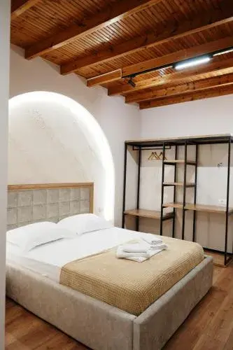 Junior Suite with Balcony in Arial Penthouse Suites Junior Suite with Balcony in Arial Penthouse Suites