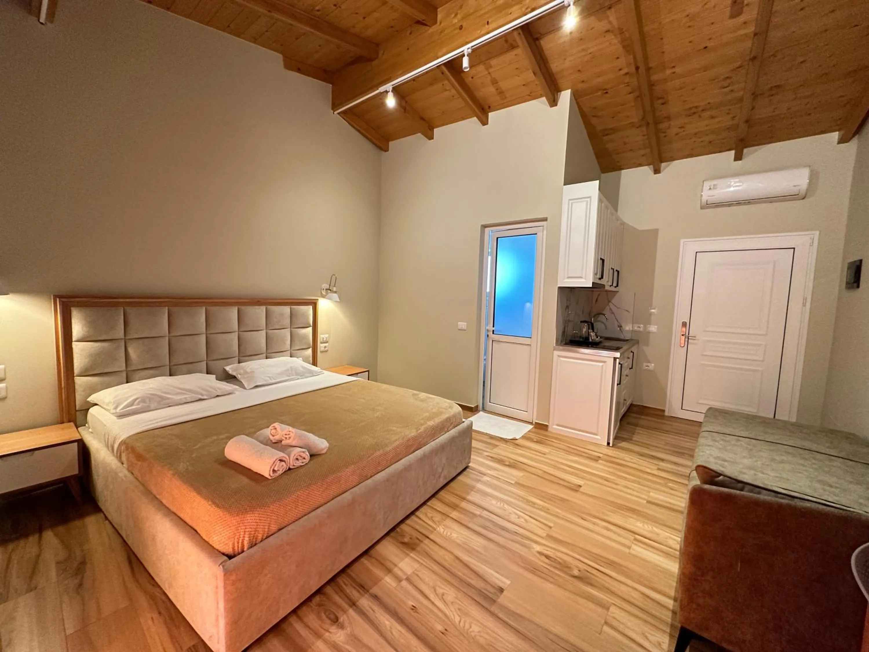 Bed in Arial Penthouse Suites