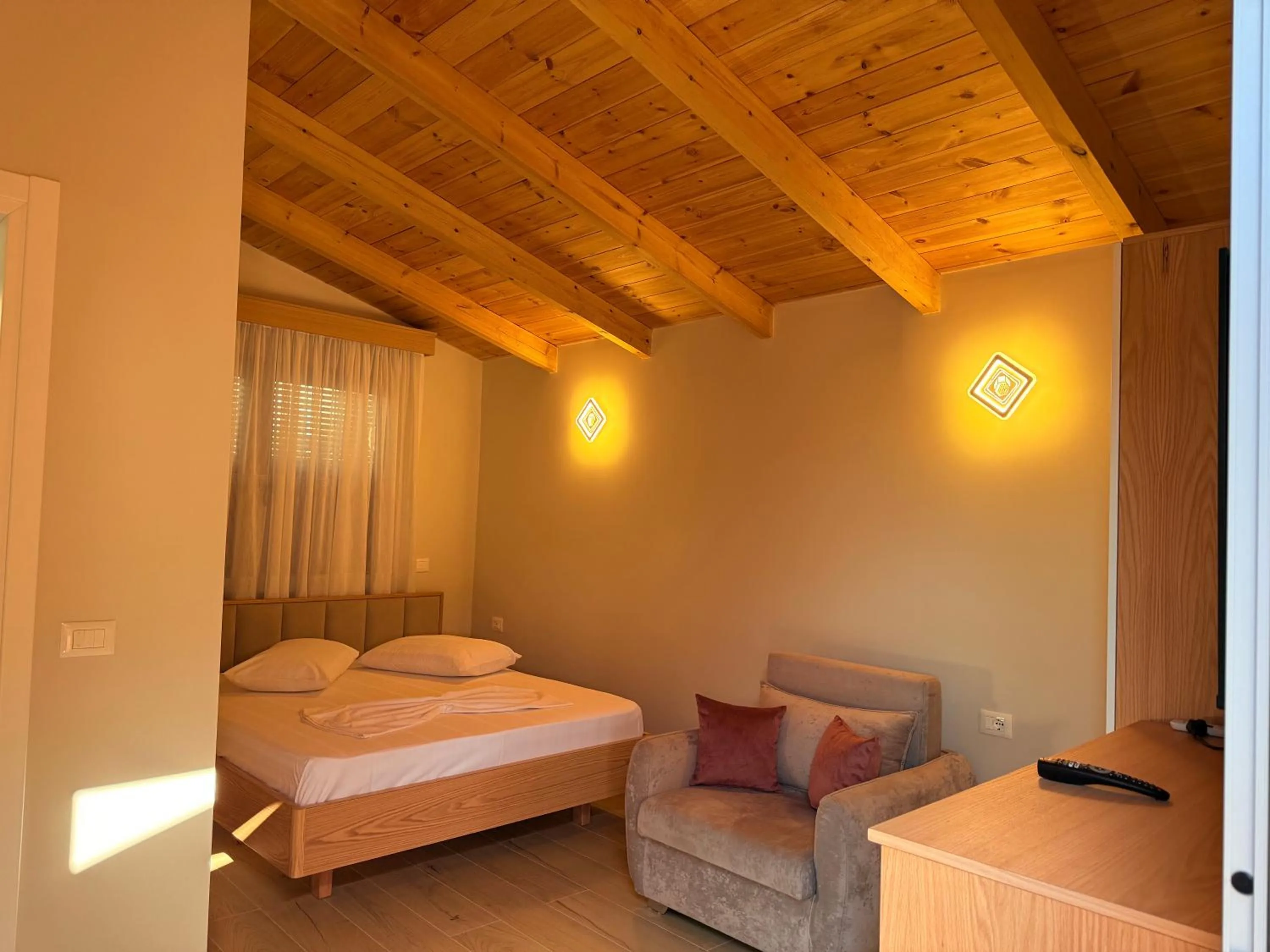 Bed in Arial Penthouse Suites