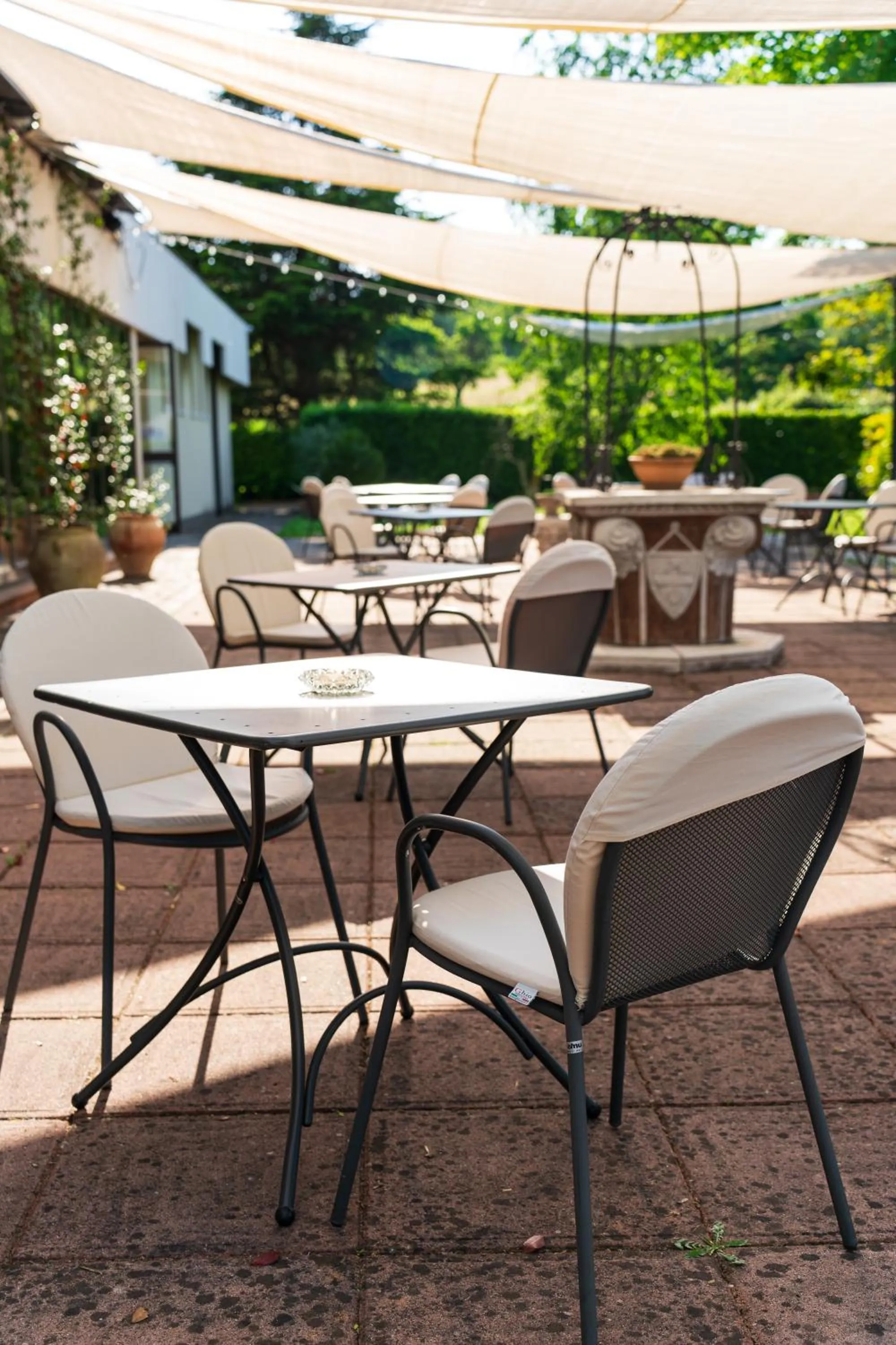 Patio in Hotel Castello Artemide Congressi