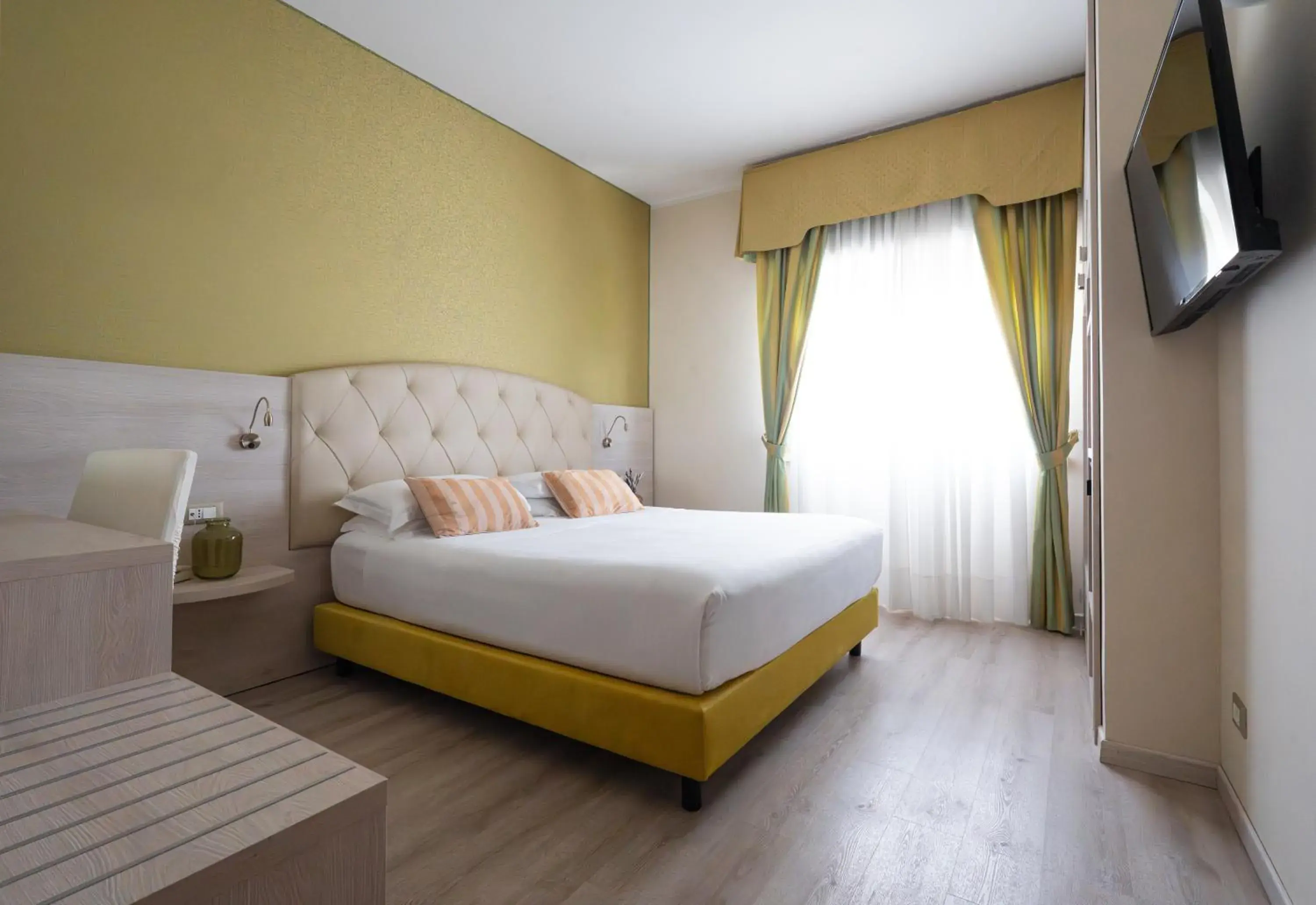 Suite in Hotel Castello Artemide Congressi Suite in Hotel Castello Artemide Congressi