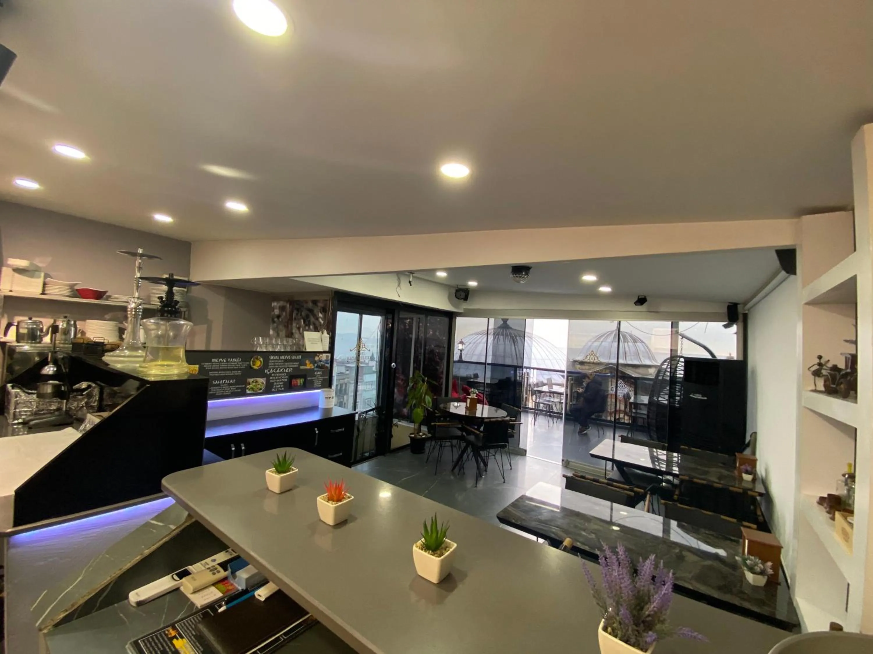 Restaurant/places to eat in Malakat Istanbul Hotel & Spa