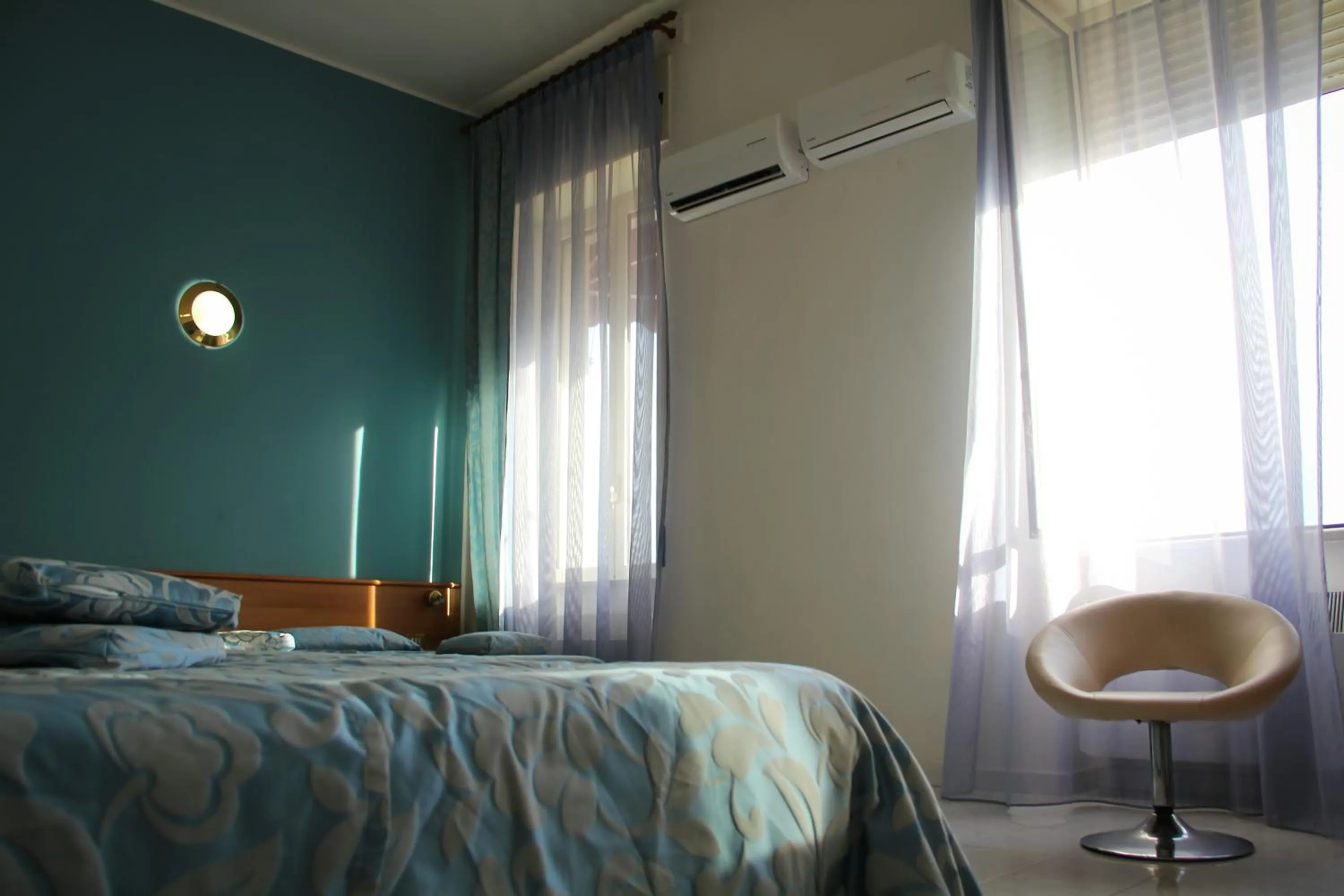 Bedroom, Bed in Hotel Santa Marta