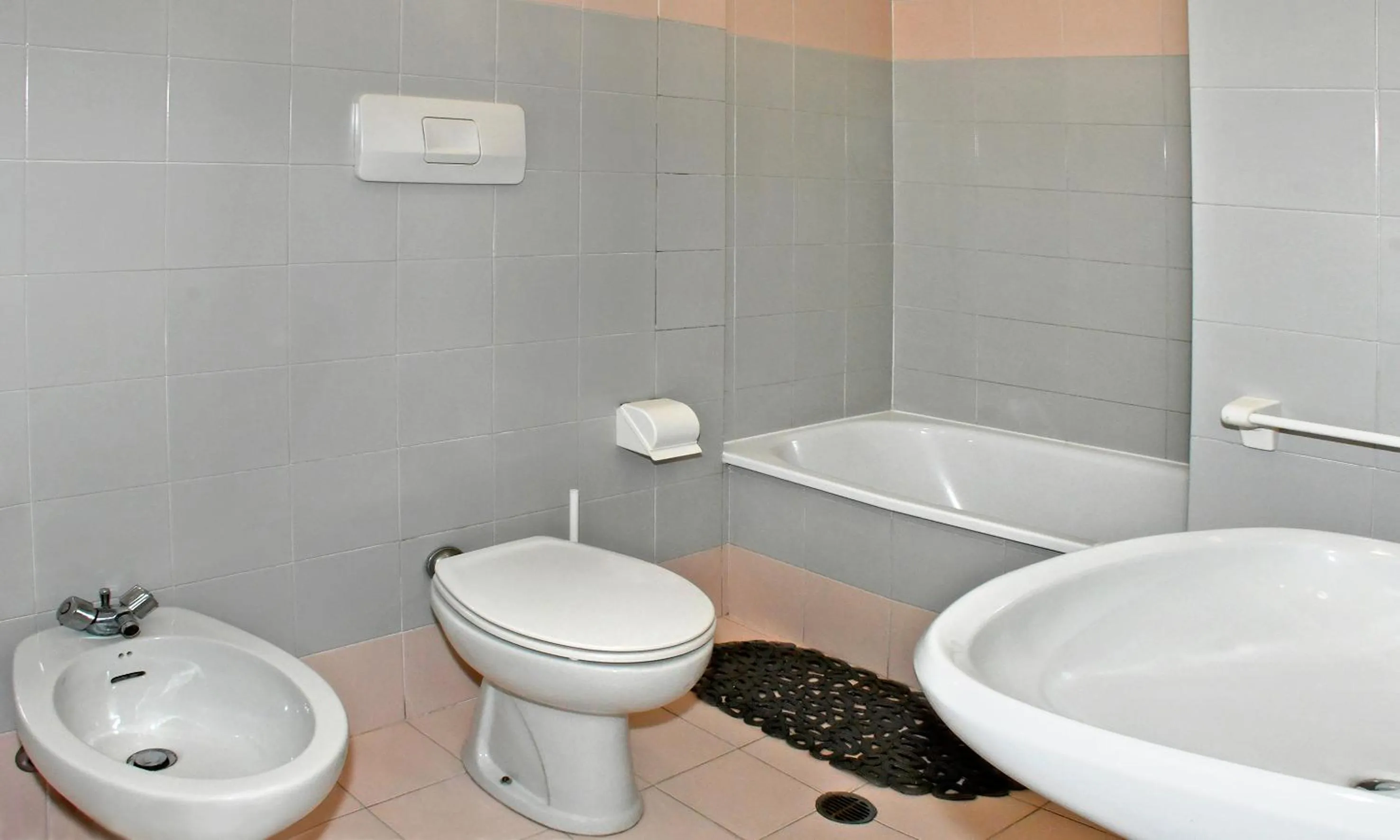 Shower in Hotel Exclusive