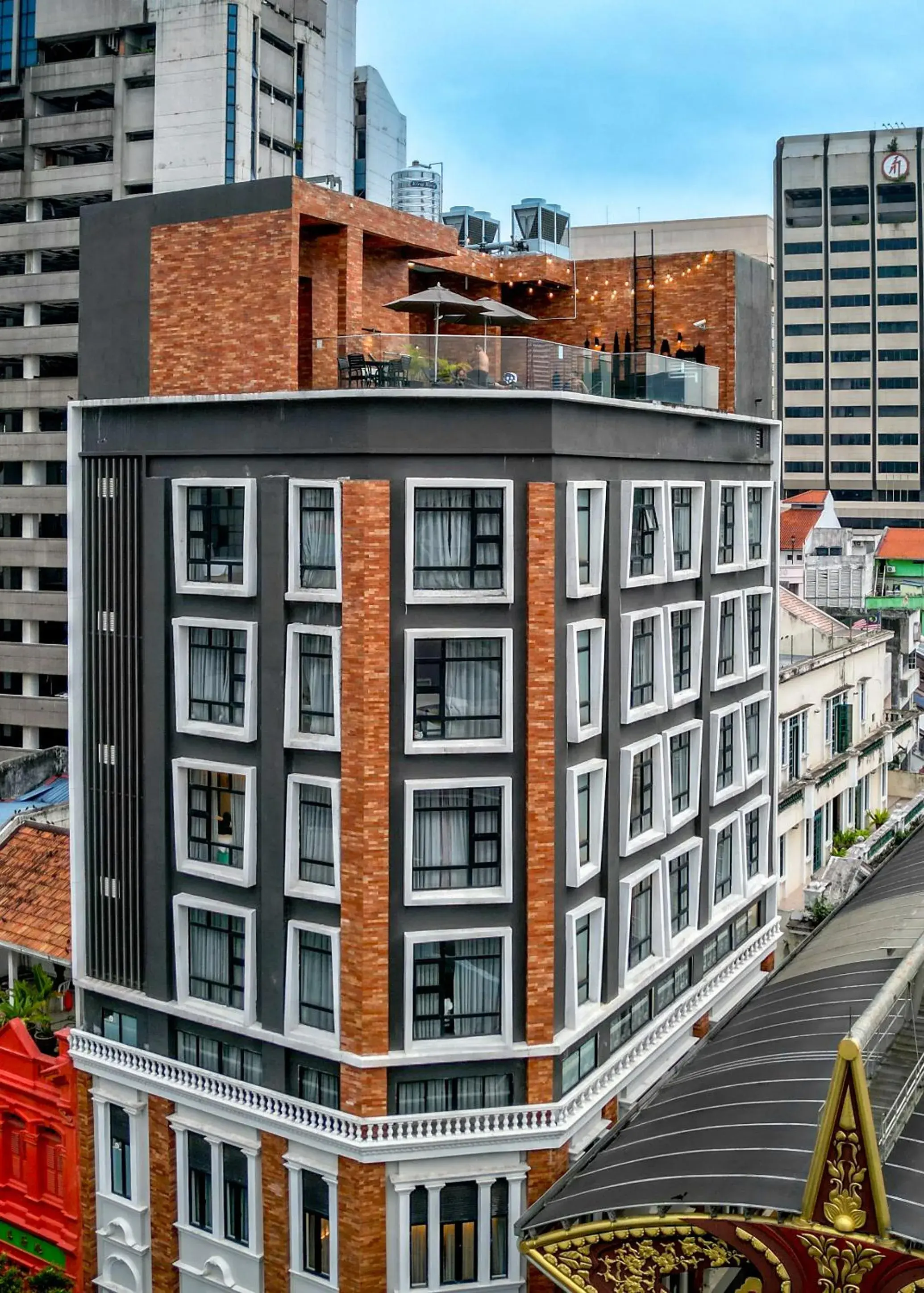 Property building in Santa Grand Classic Kuala Lumpur, Chinatown Property building in Santa Grand Classic Kuala Lumpur, Chinatown