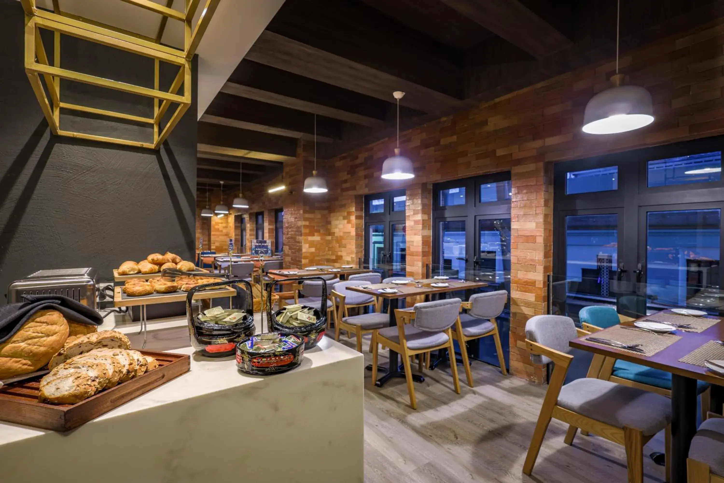 Restaurant/places to eat in Santa Grand Classic Kuala Lumpur, Chinatown Restaurant/places to eat in Santa Grand Classic Kuala Lumpur, Chinatown