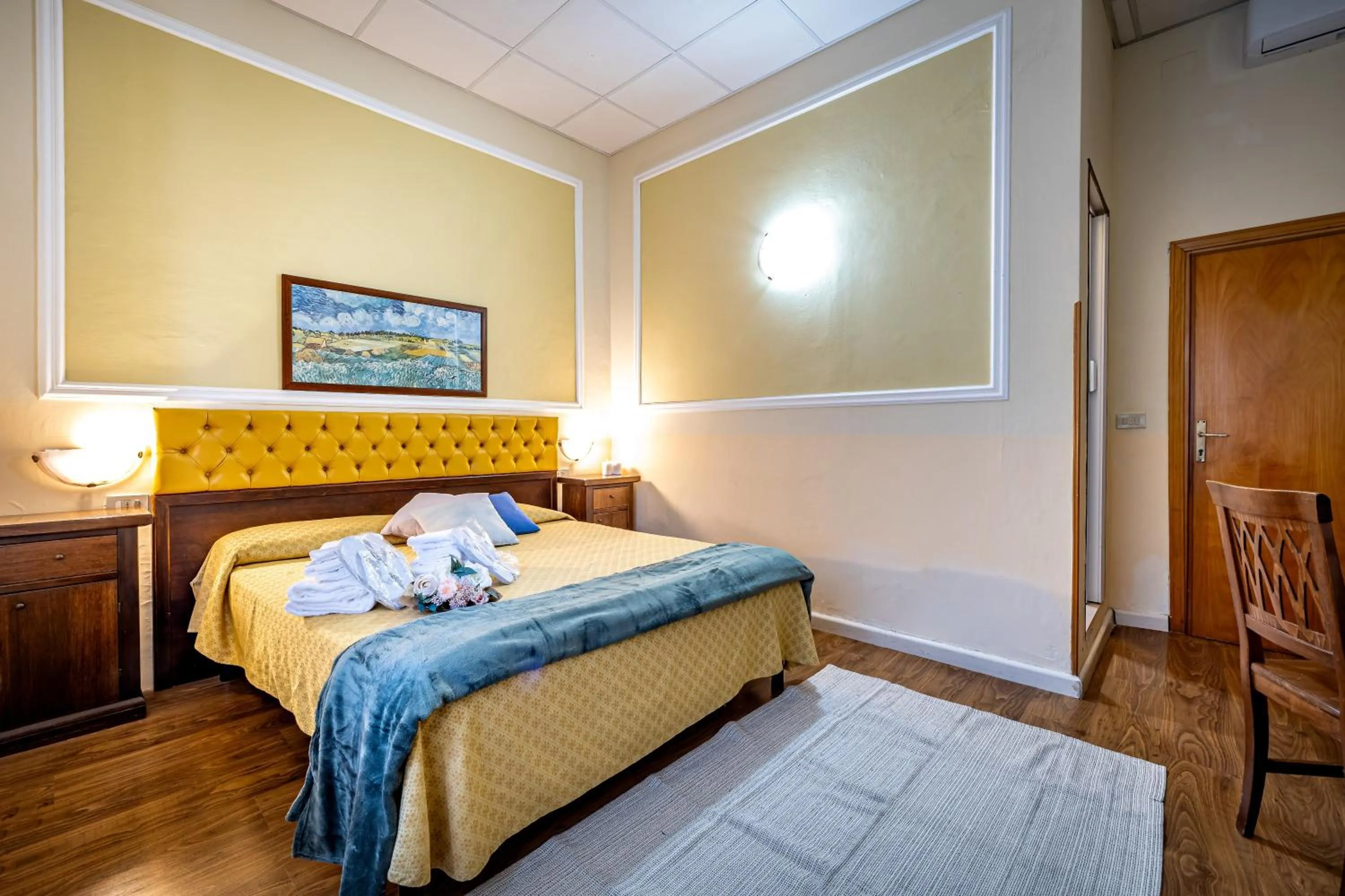 Bed in Hotel Minerva