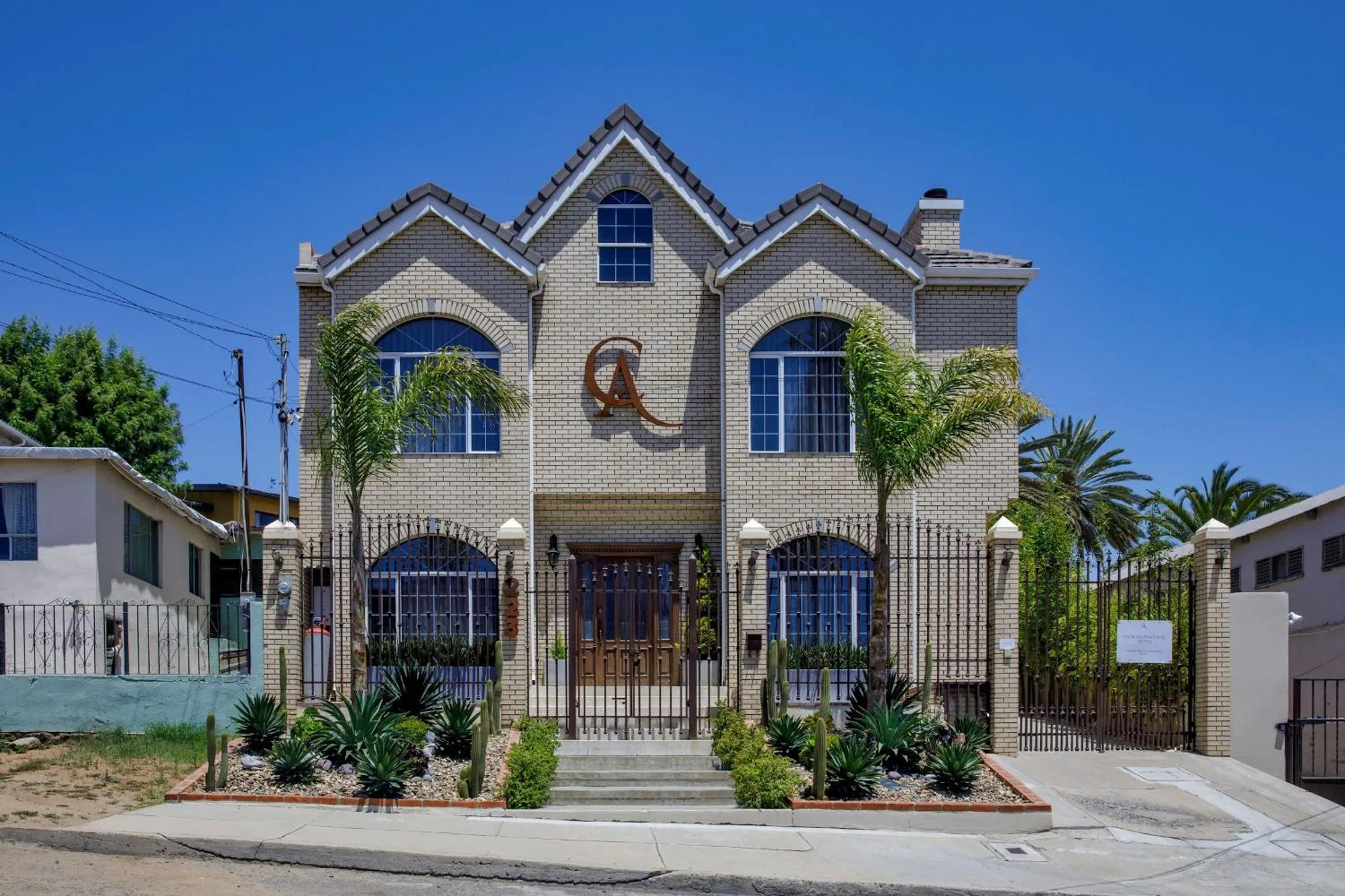 Property building in Casa Asturias