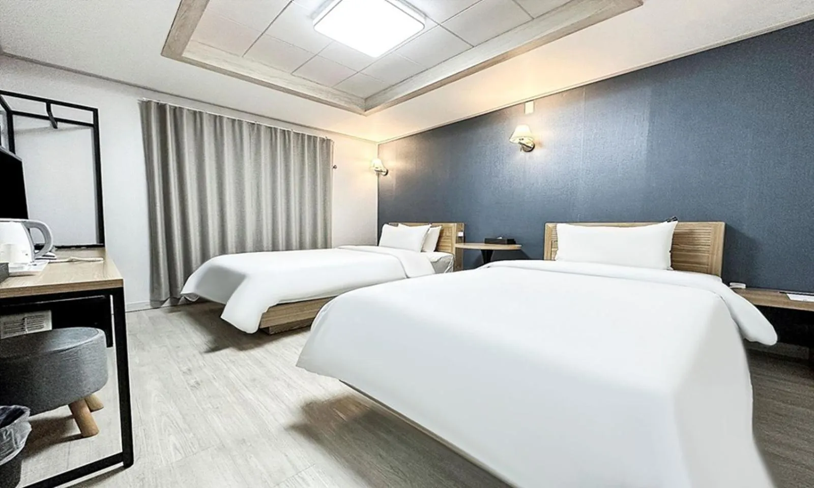 Bed in Gumi time hotel