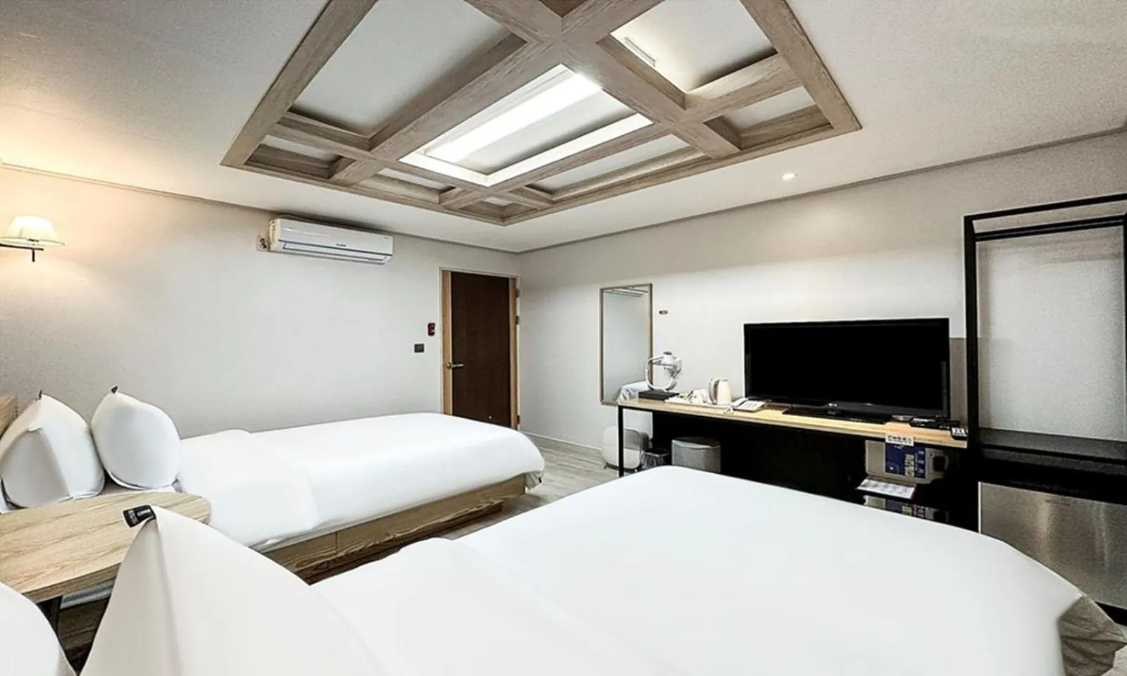 Bed in Gumi time hotel