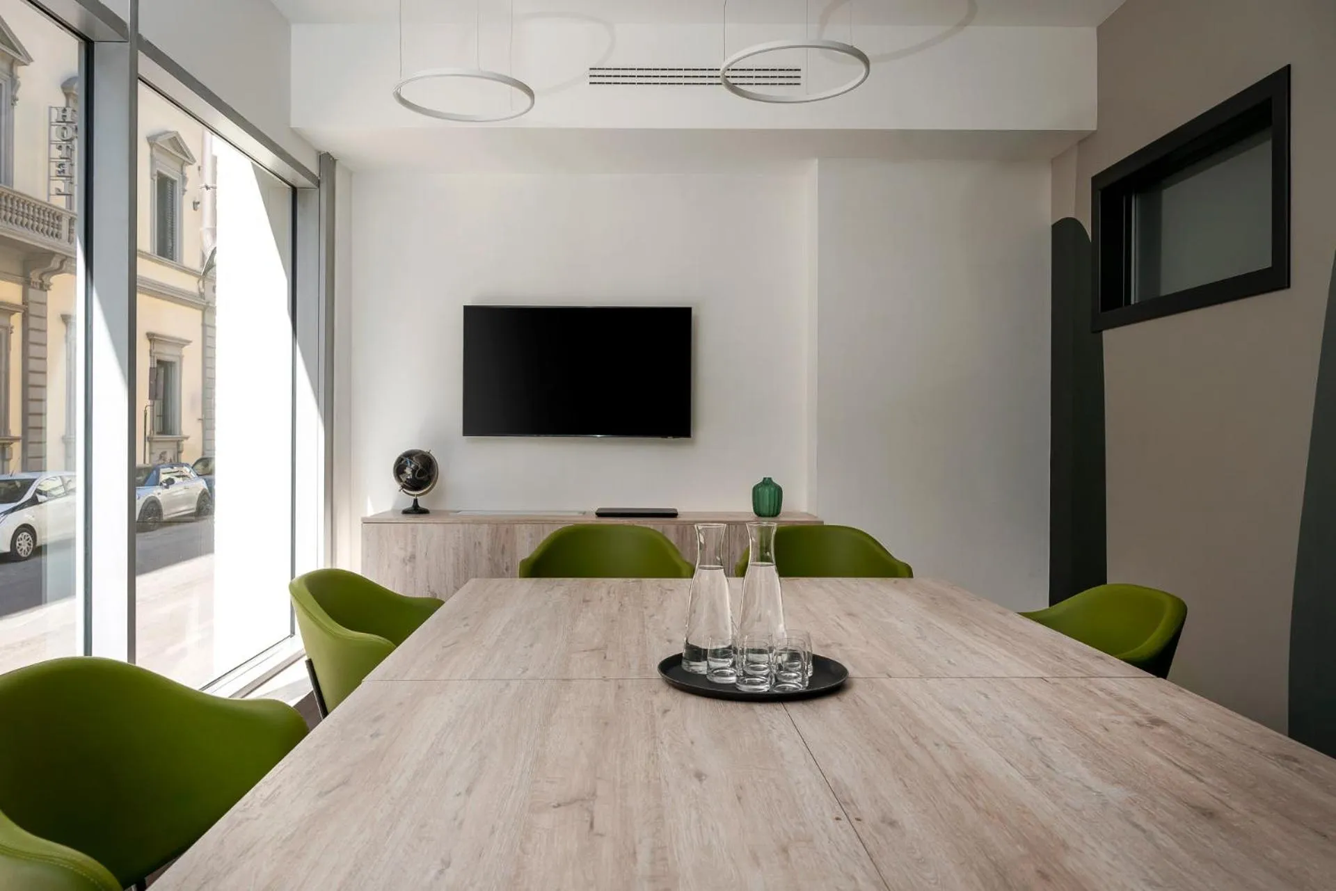 Meeting/conference room in iQ Hotel Firenze