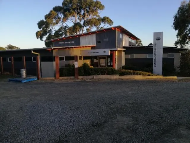 Property building in Swansea Backpackers