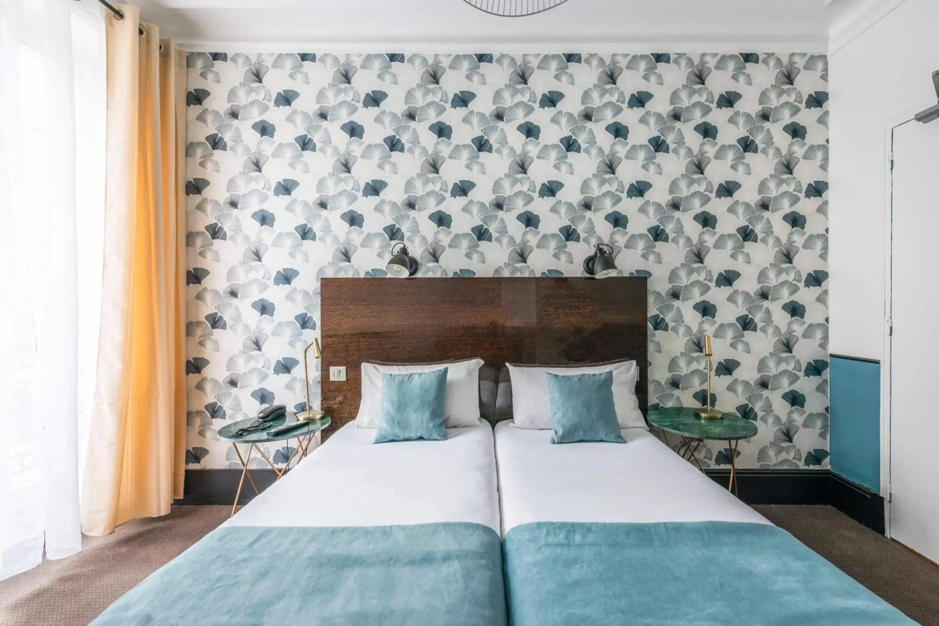 Superior Family Room in Lennon by Avalon Hotel Paris Gare du Nord Superior Family Room in Lennon by Avalon Hotel Paris Gare du Nord