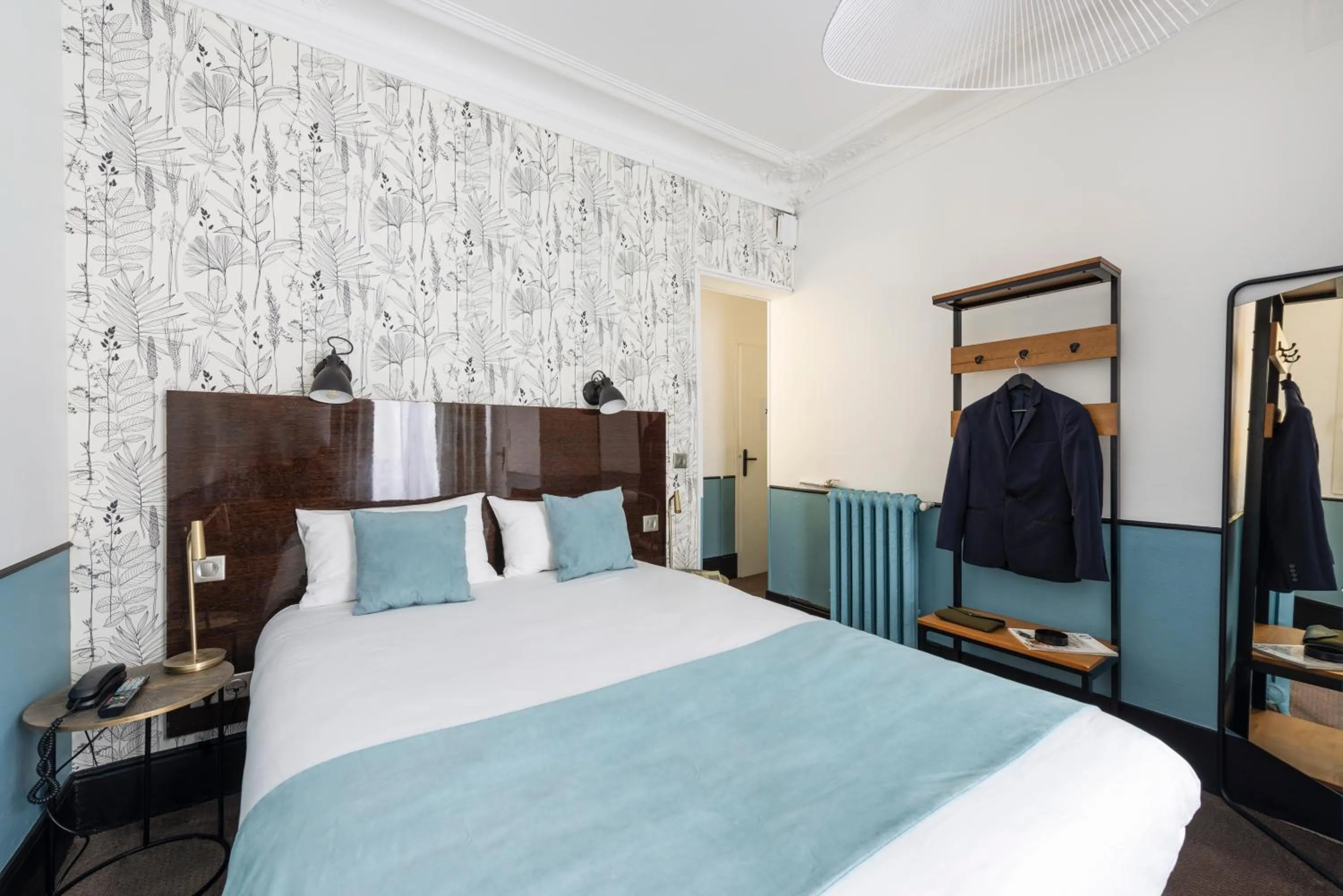 Bed in Lennon by Avalon Hotel Paris Gare du Nord