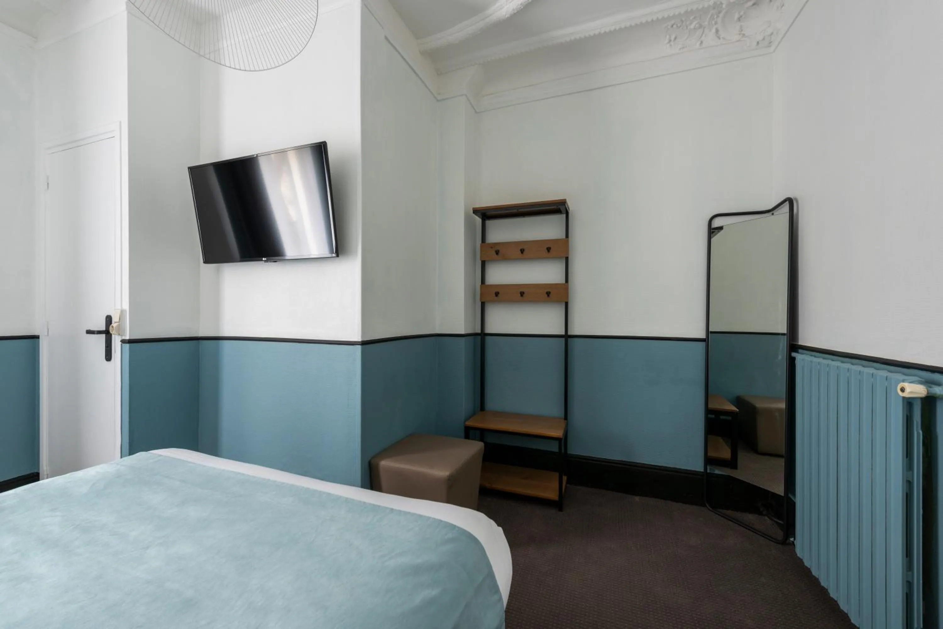 Bedroom, Bed in Lennon by Avalon Hotel Paris Gare du Nord