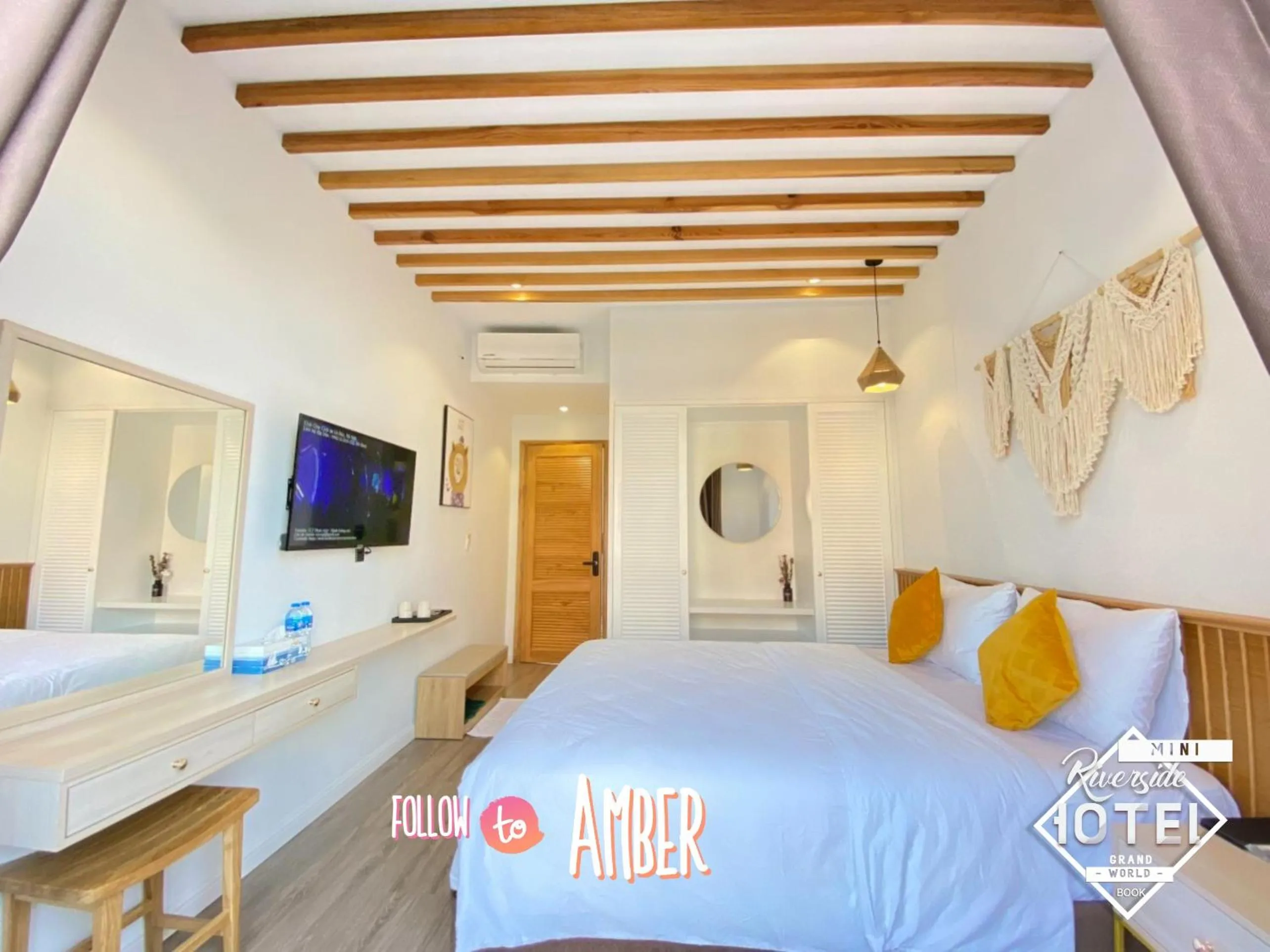 Bedroom, Bed in Riverside Mini Hotel Grand World Phu Quoc