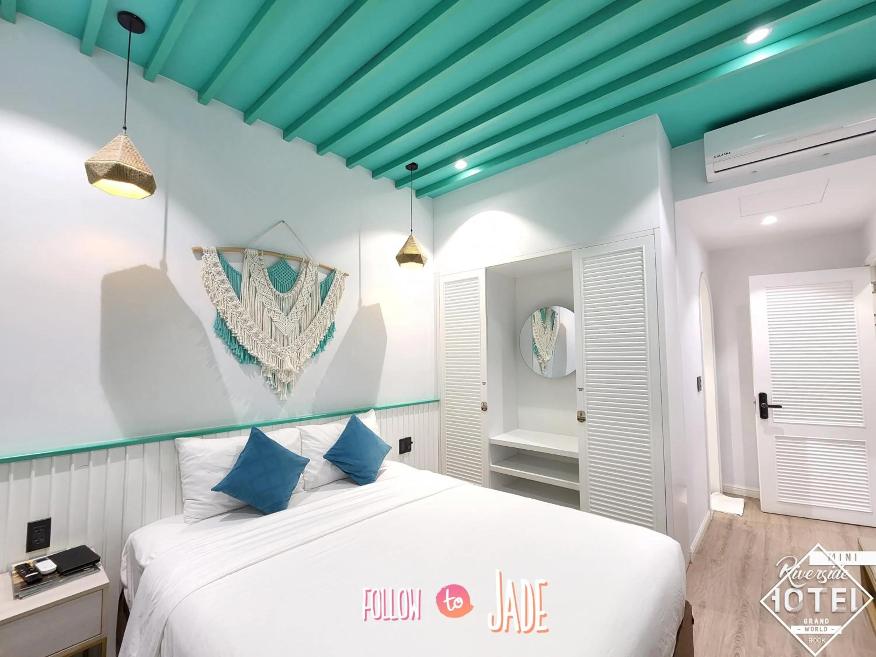 Bedroom, Bed in Riverside Mini Hotel Grand World Phu Quoc