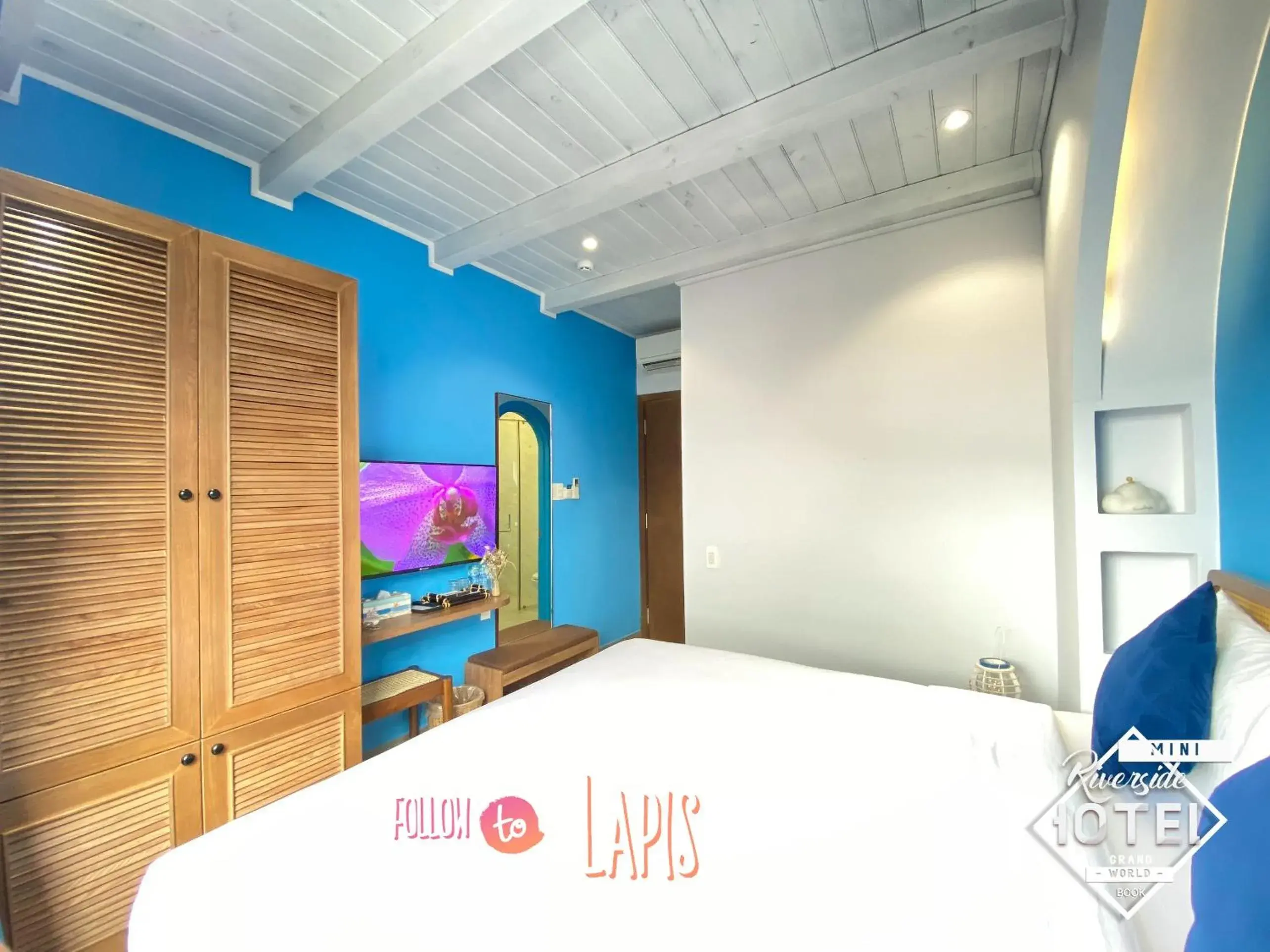 Bedroom, Bed in Riverside Mini Hotel Grand World Phu Quoc Bedroom, Bed in Riverside Mini Hotel Grand World Phu Quoc