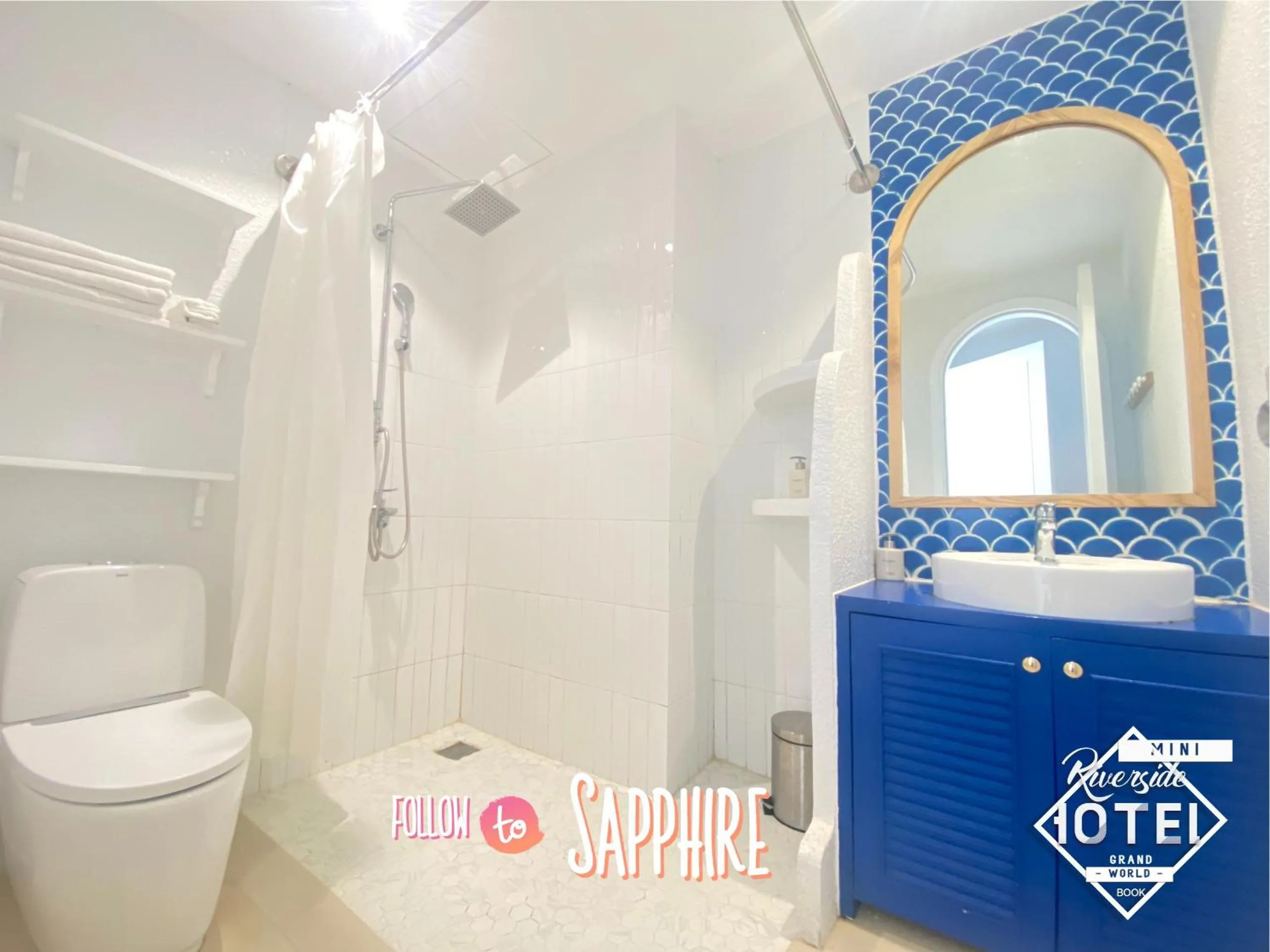 Shower in Riverside Mini Hotel Grand World Phu Quoc