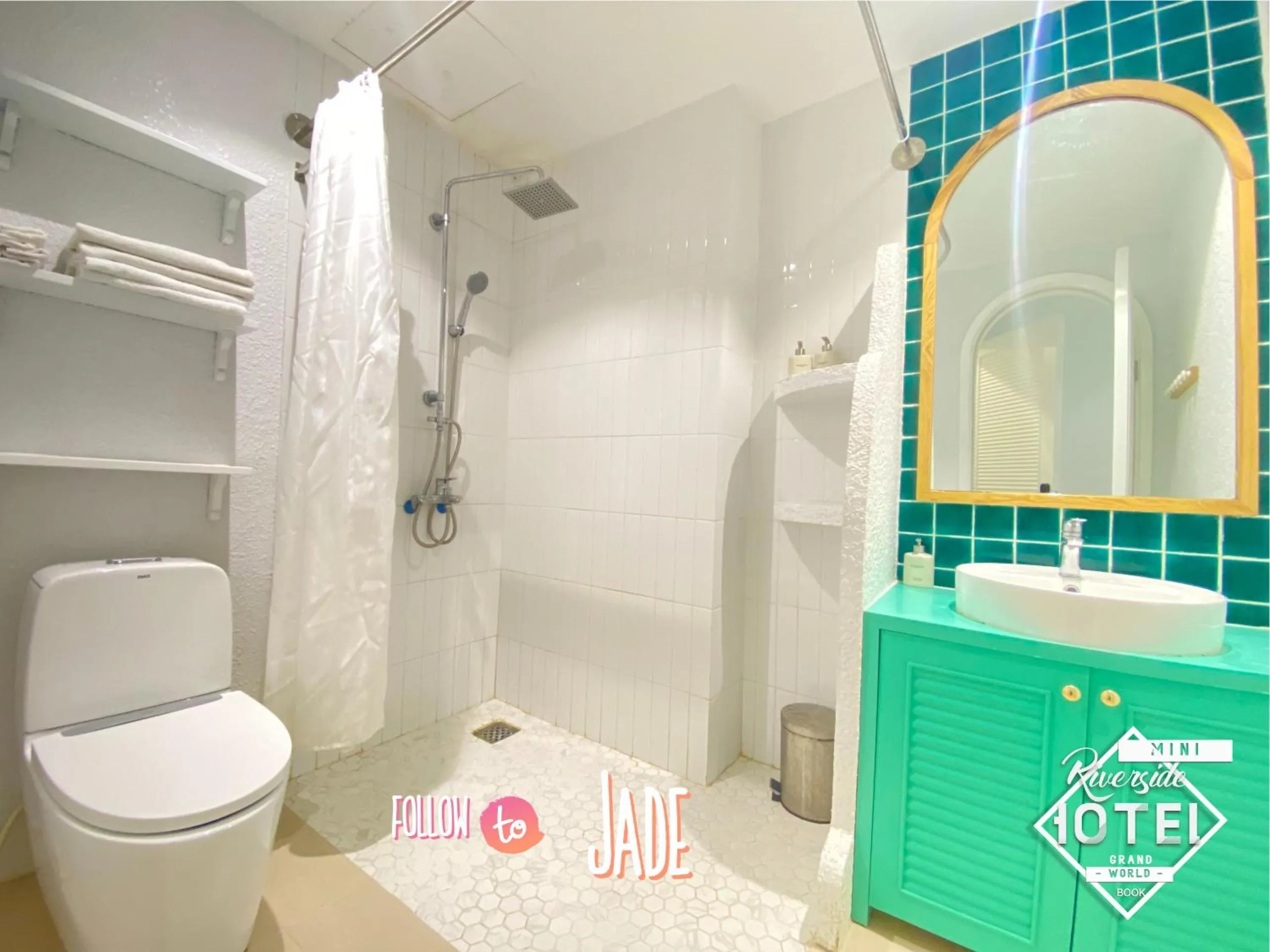 Shower in Riverside Mini Hotel Grand World Phu Quoc