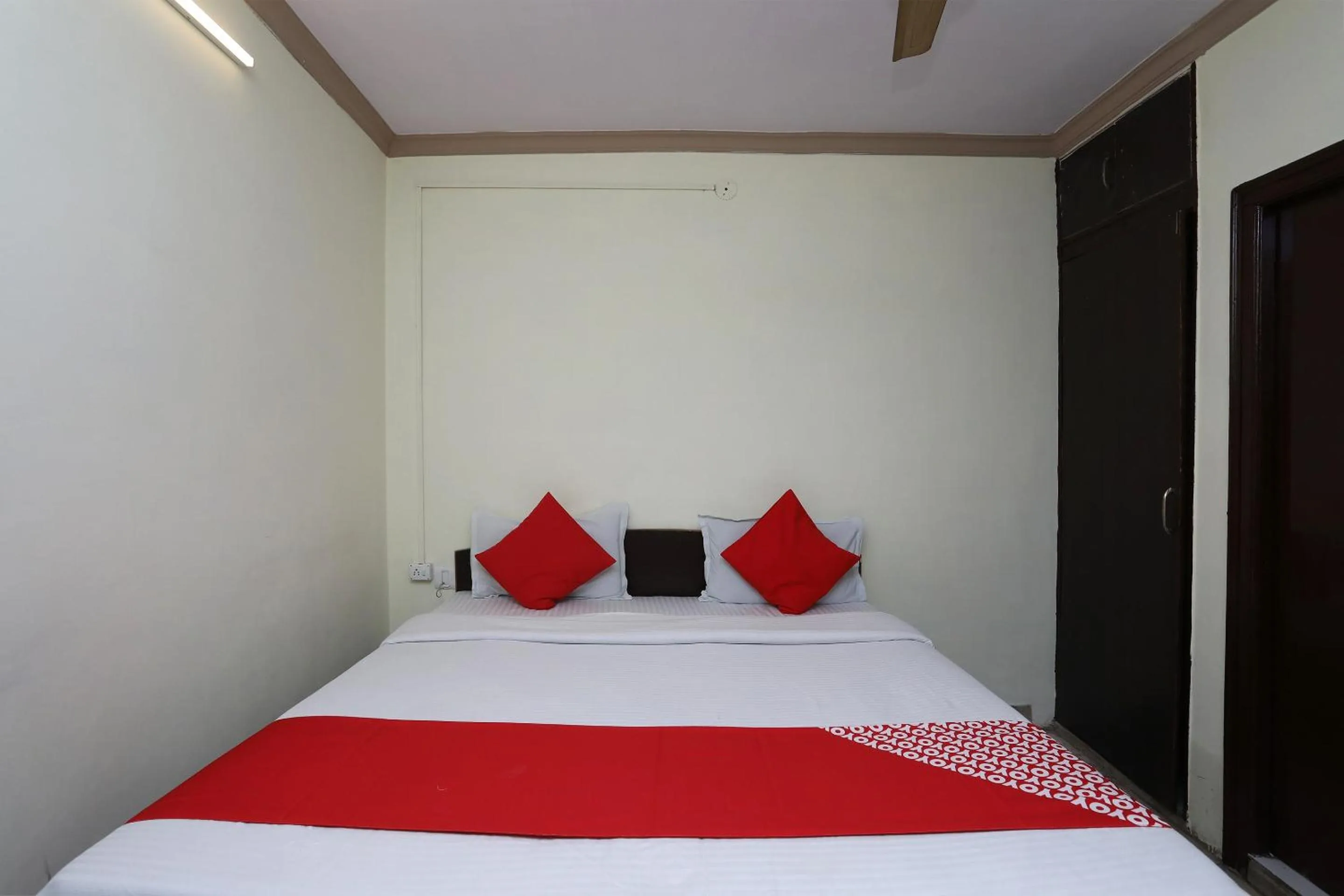 Bedroom, Bed in Hotel O Vanshika