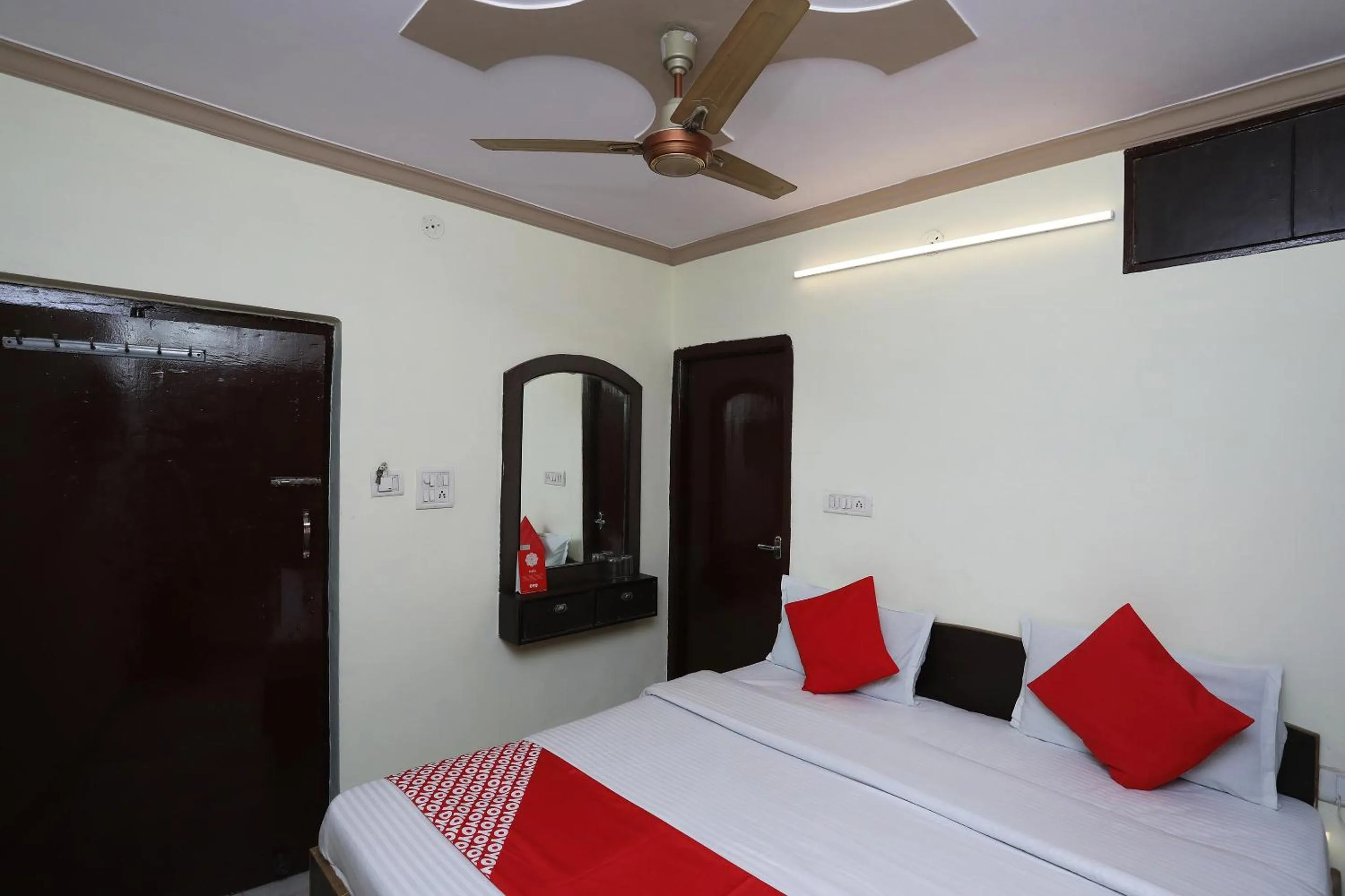 Bedroom, Bed in Hotel O Vanshika