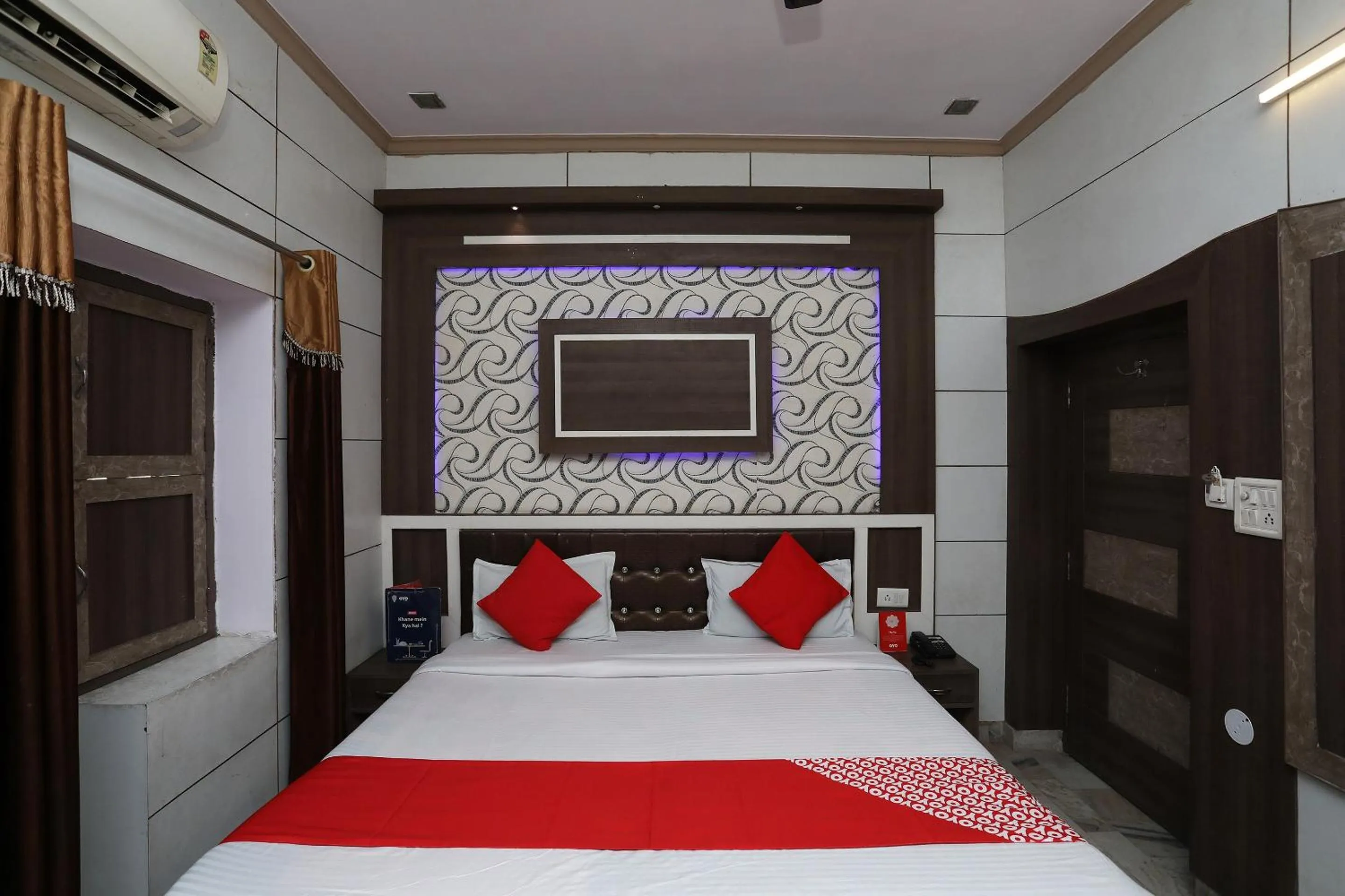 Bedroom, Bed in Hotel O Vanshika