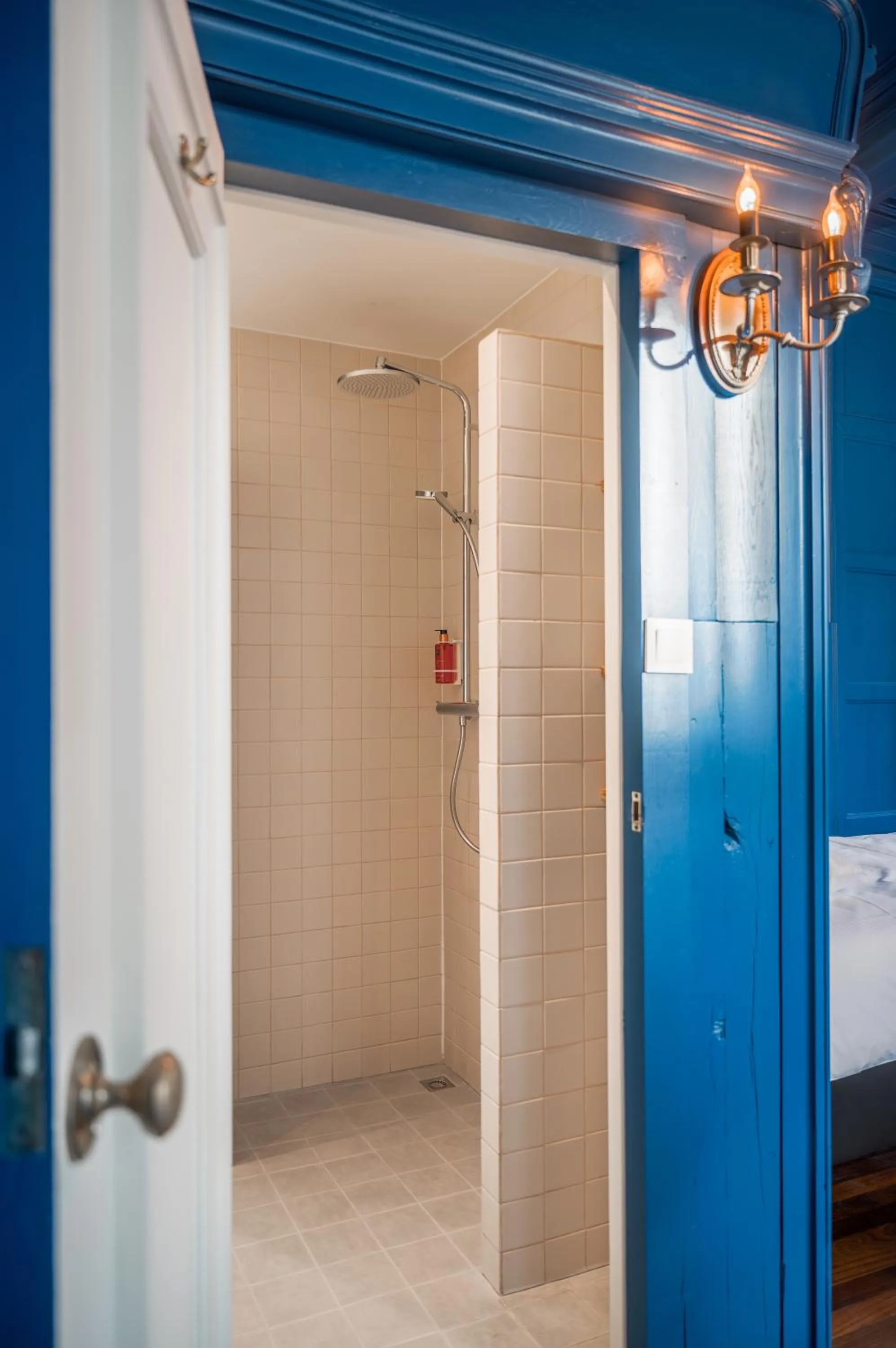 Shower in De Olde Signorie