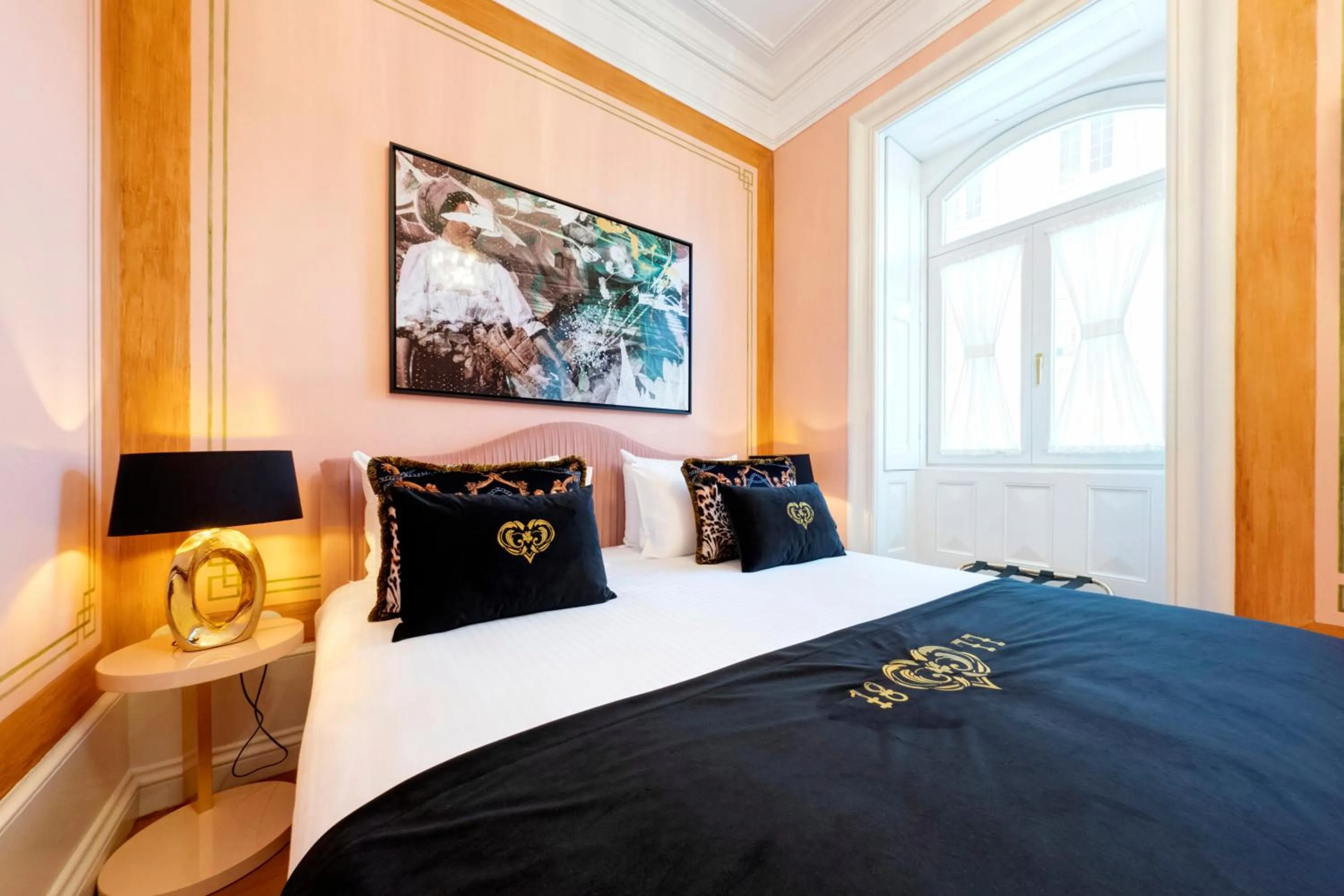 Bed in 1877 Estrela Palace