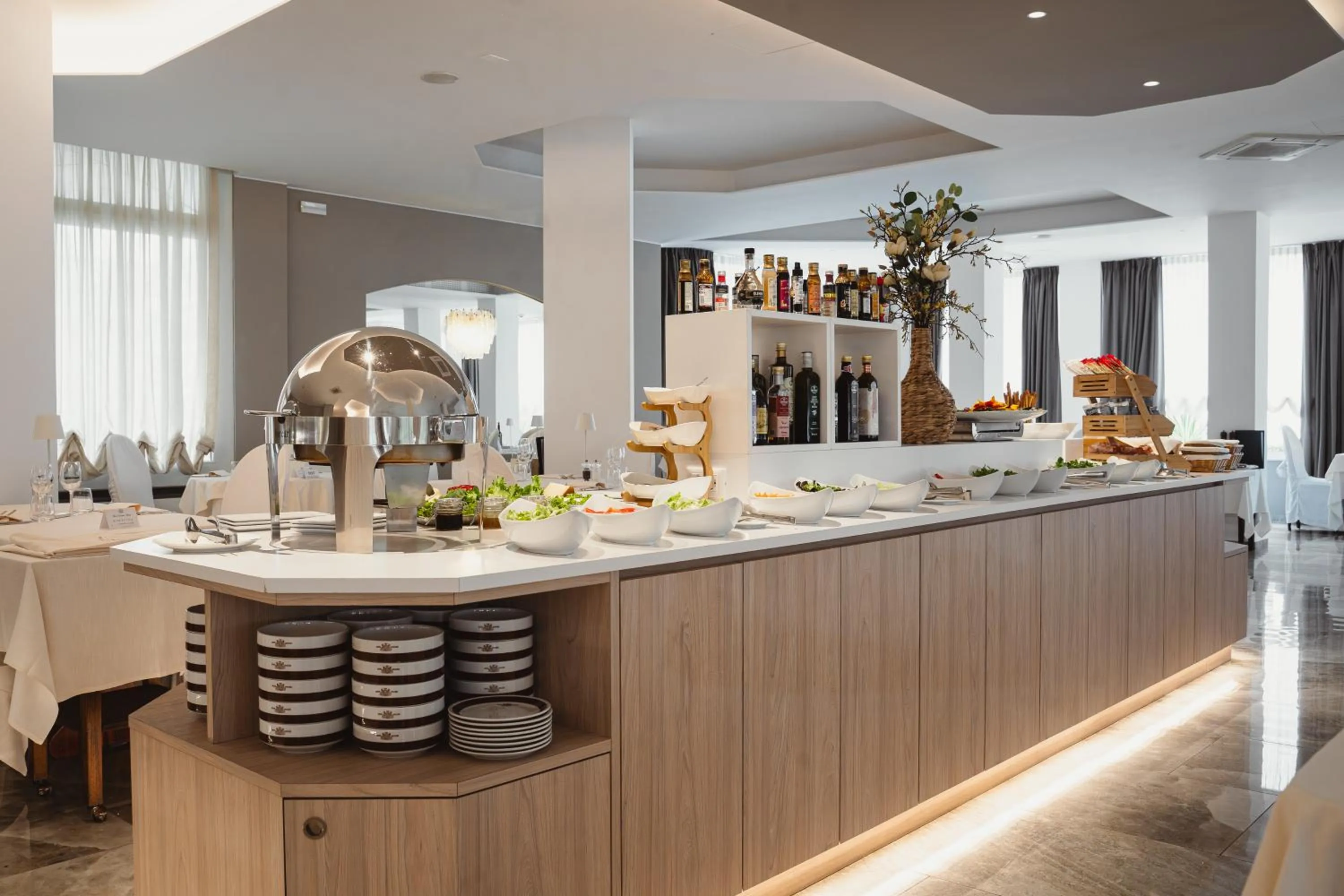 Restaurant/places to eat in Hotel Cavalieri Palace & Suites