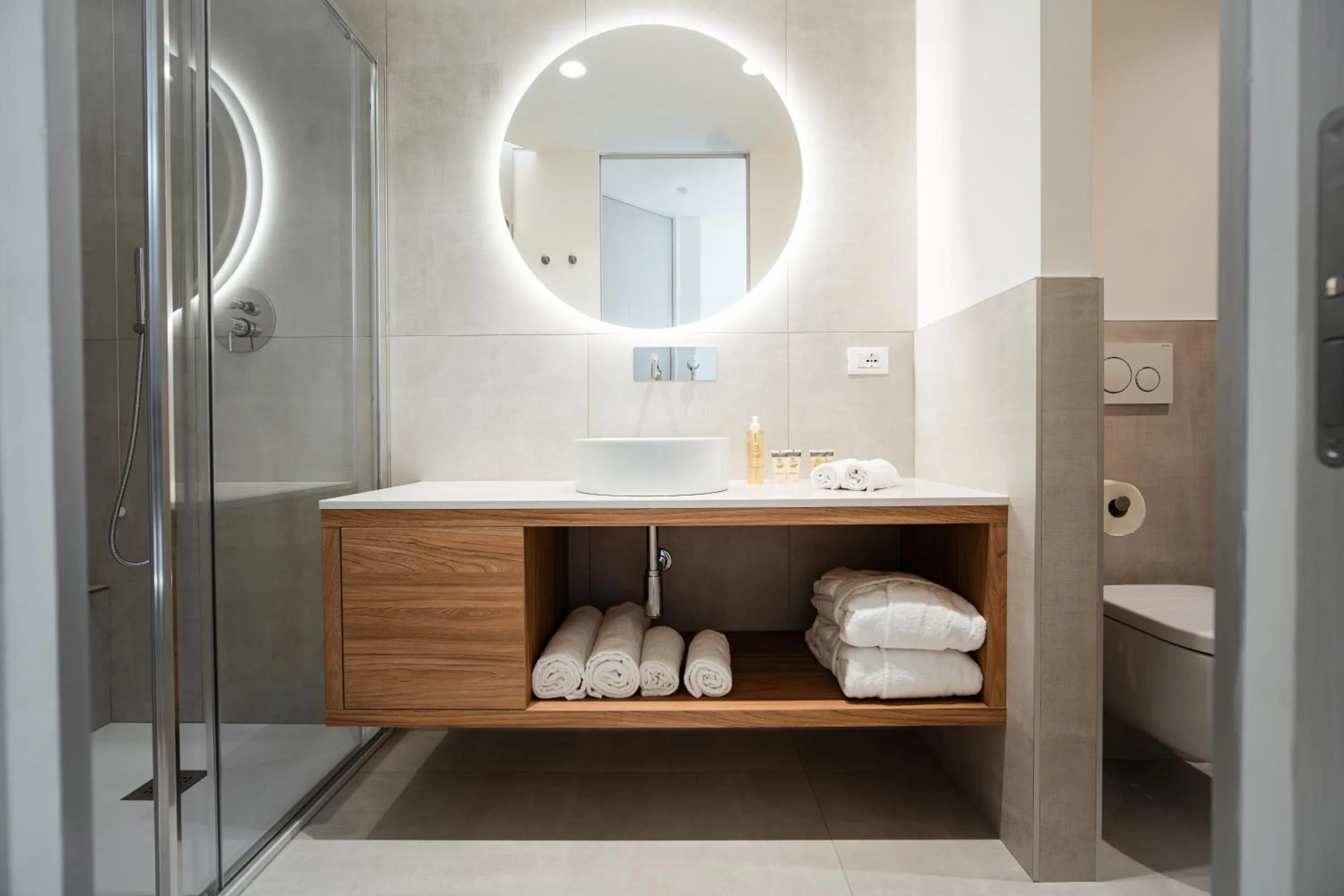 Shower in Hotel Cavalieri Palace & Suites