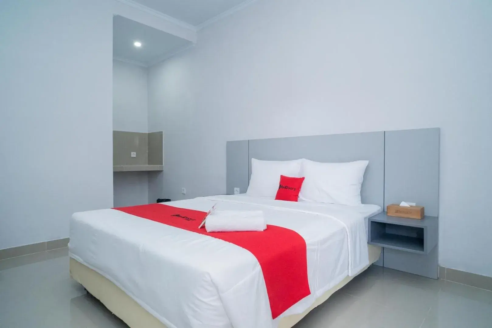 Bed in RedDoorz @ Jalan Gunung Talang Mahendradatta Bed in RedDoorz @ Jalan Gunung Talang Mahendradatta