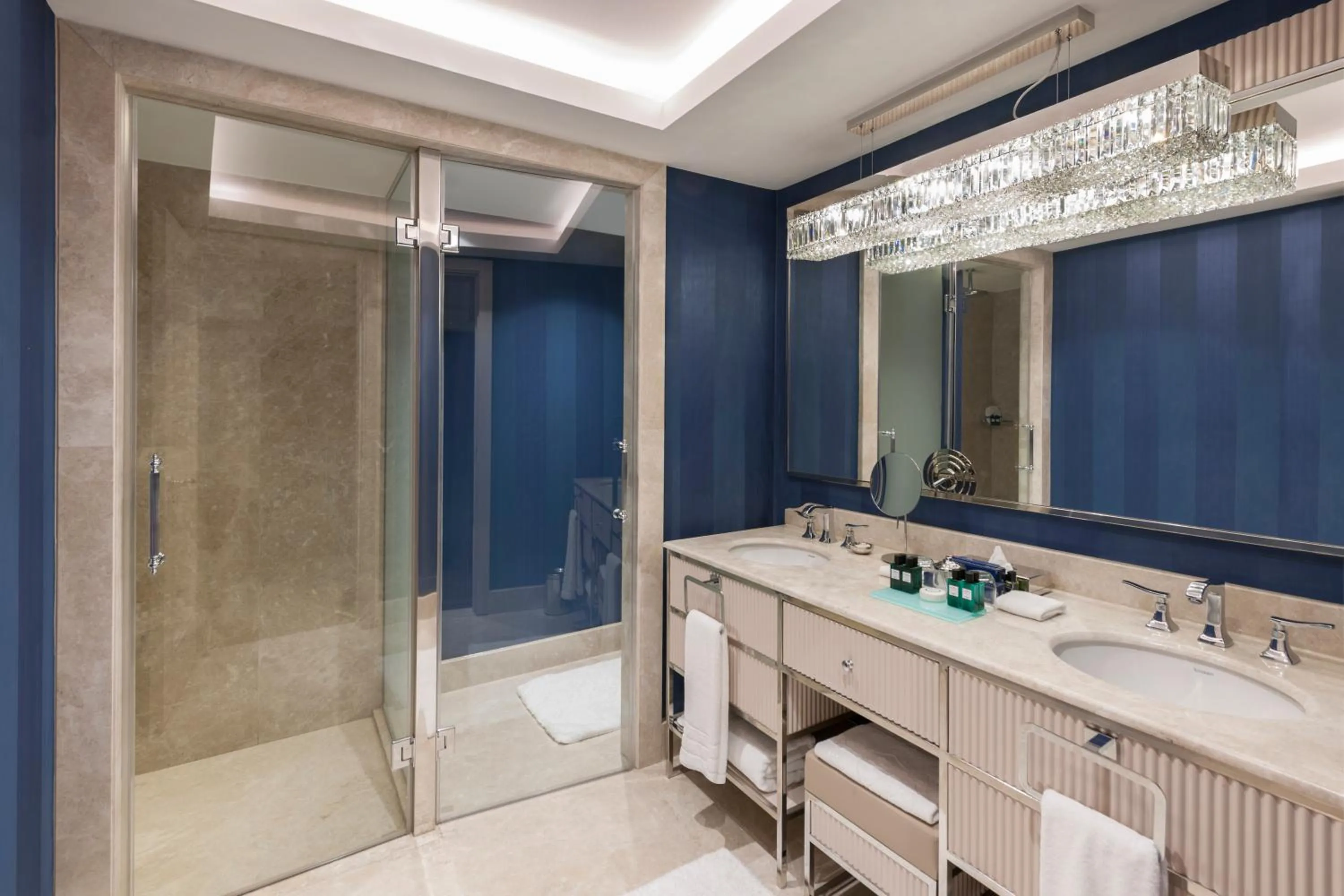 Bathroom in Kaya Palazzo Resort & Casino