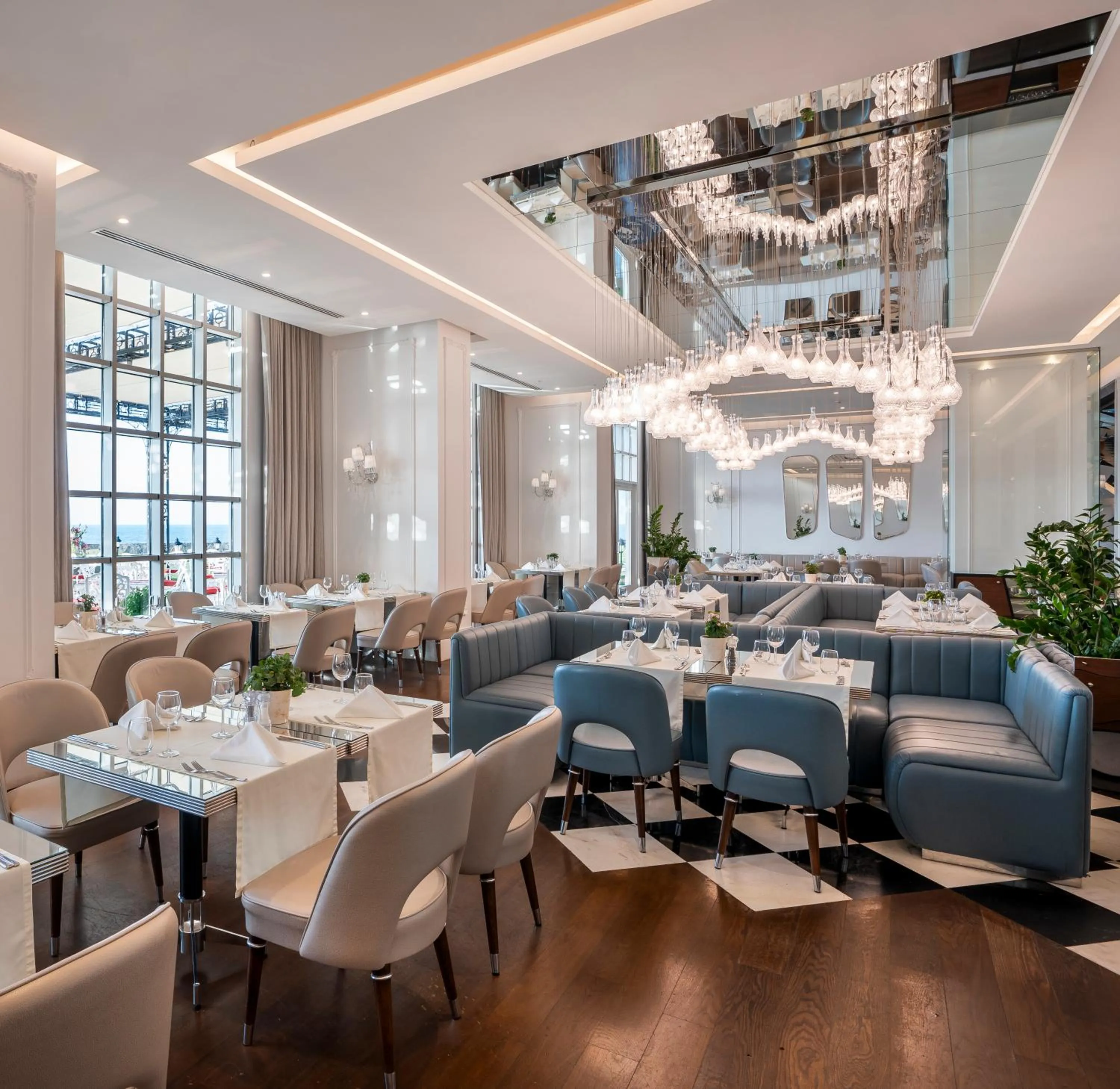 Restaurant/places to eat in Kaya Palazzo Resort & Casino